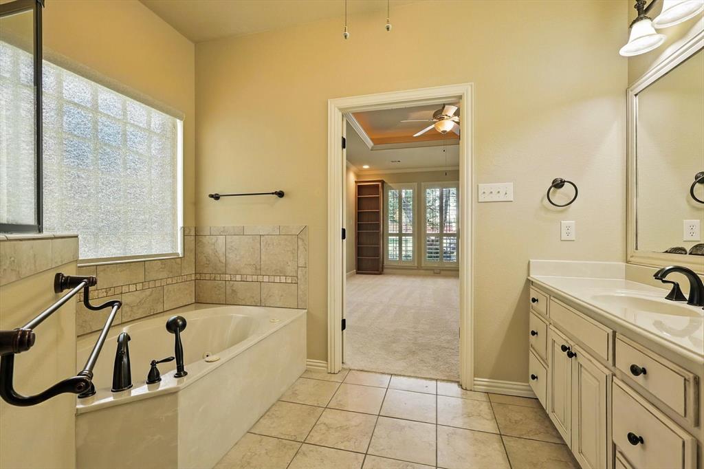 Midlothian, Texas, 76065, United States, 3 Bedrooms Bedrooms, ,3 BathroomsBathrooms,Residential,For Sale,1981610