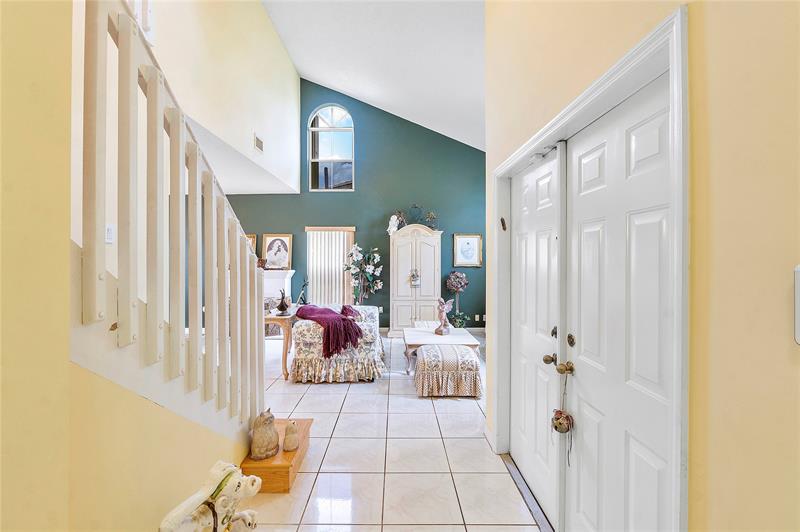 Davie, Florida, 33325, United States, 4 Bedrooms Bedrooms, ,3 BathroomsBathrooms,Residential,For Sale,1837198