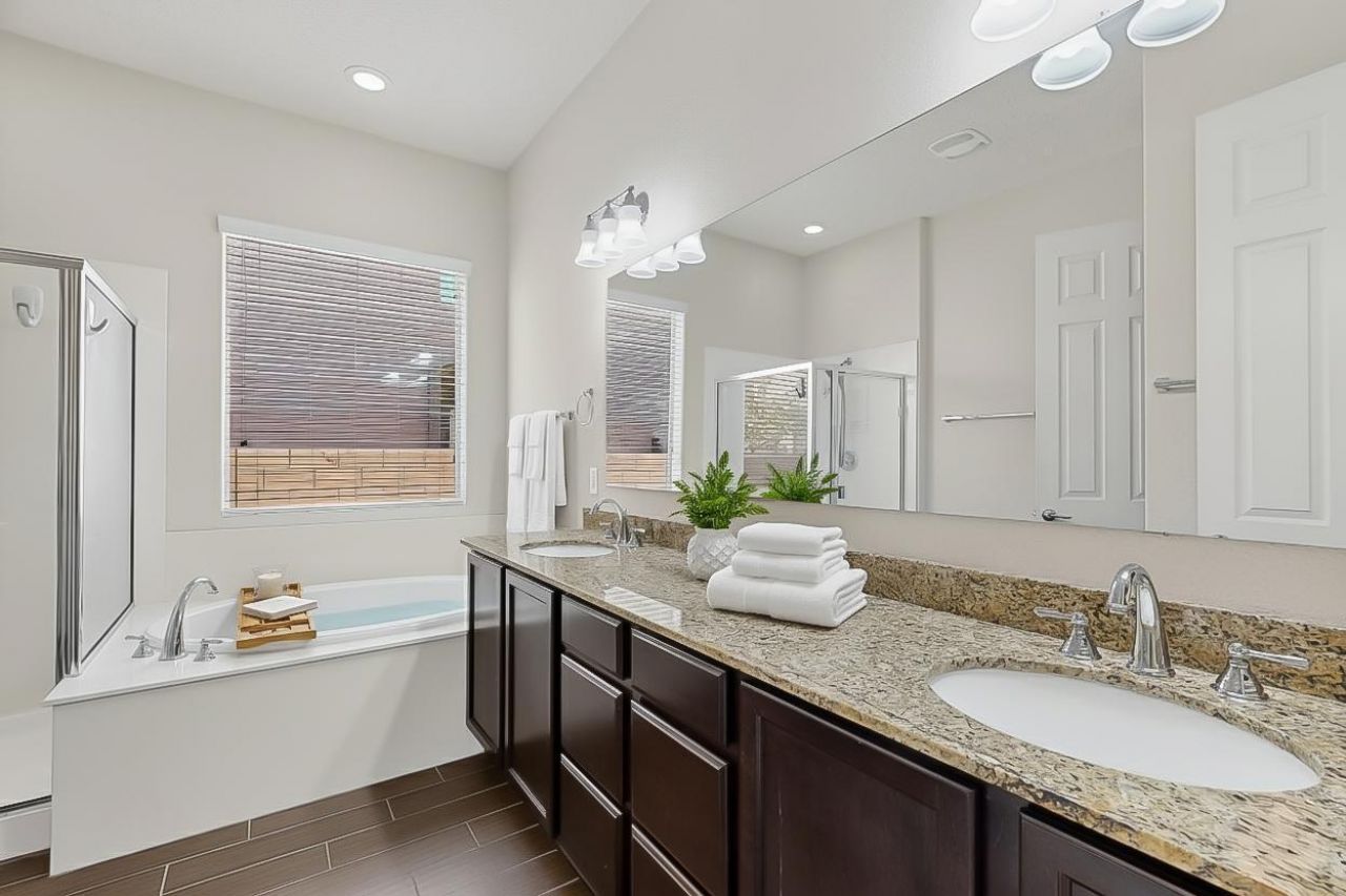 Rio Rancho, New Mexico, 87124, United States, 3 Bedrooms Bedrooms, ,2 BathroomsBathrooms,Residential,For Sale,1992883