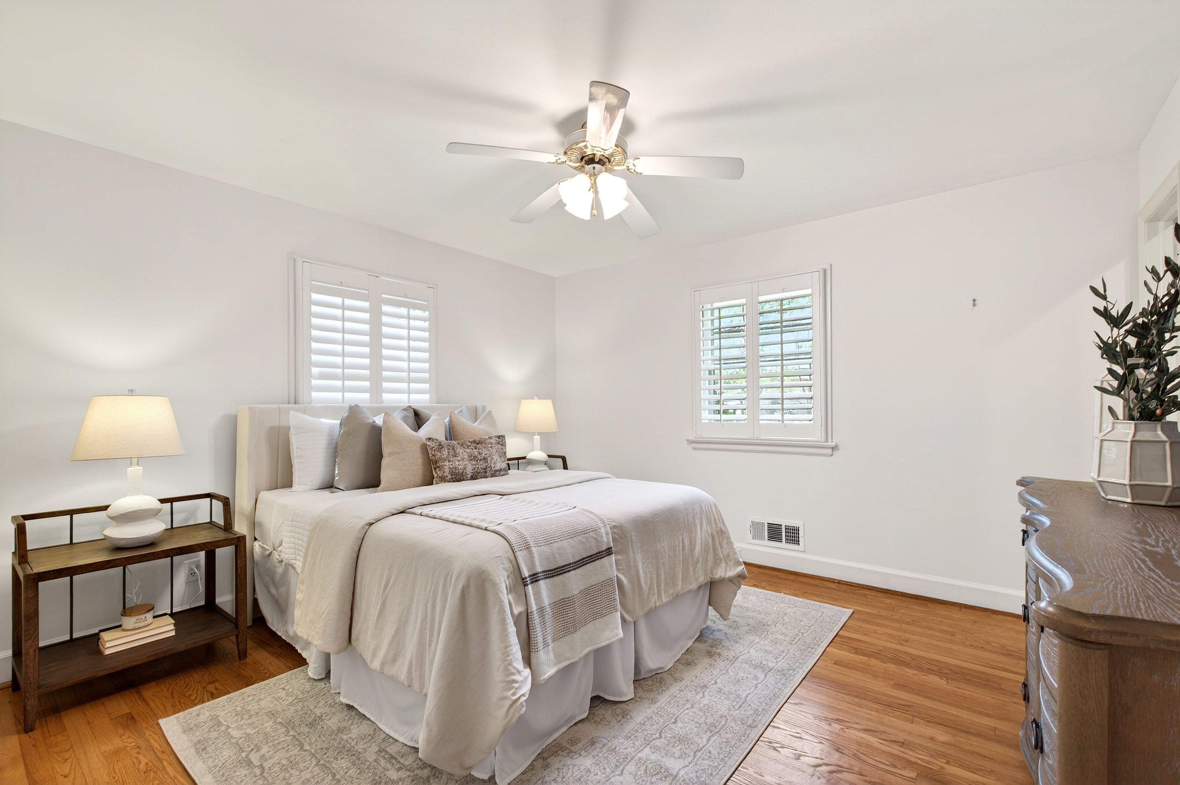  908 Brookwood Drive, Raleigh, NC, 27607 - 物件實景