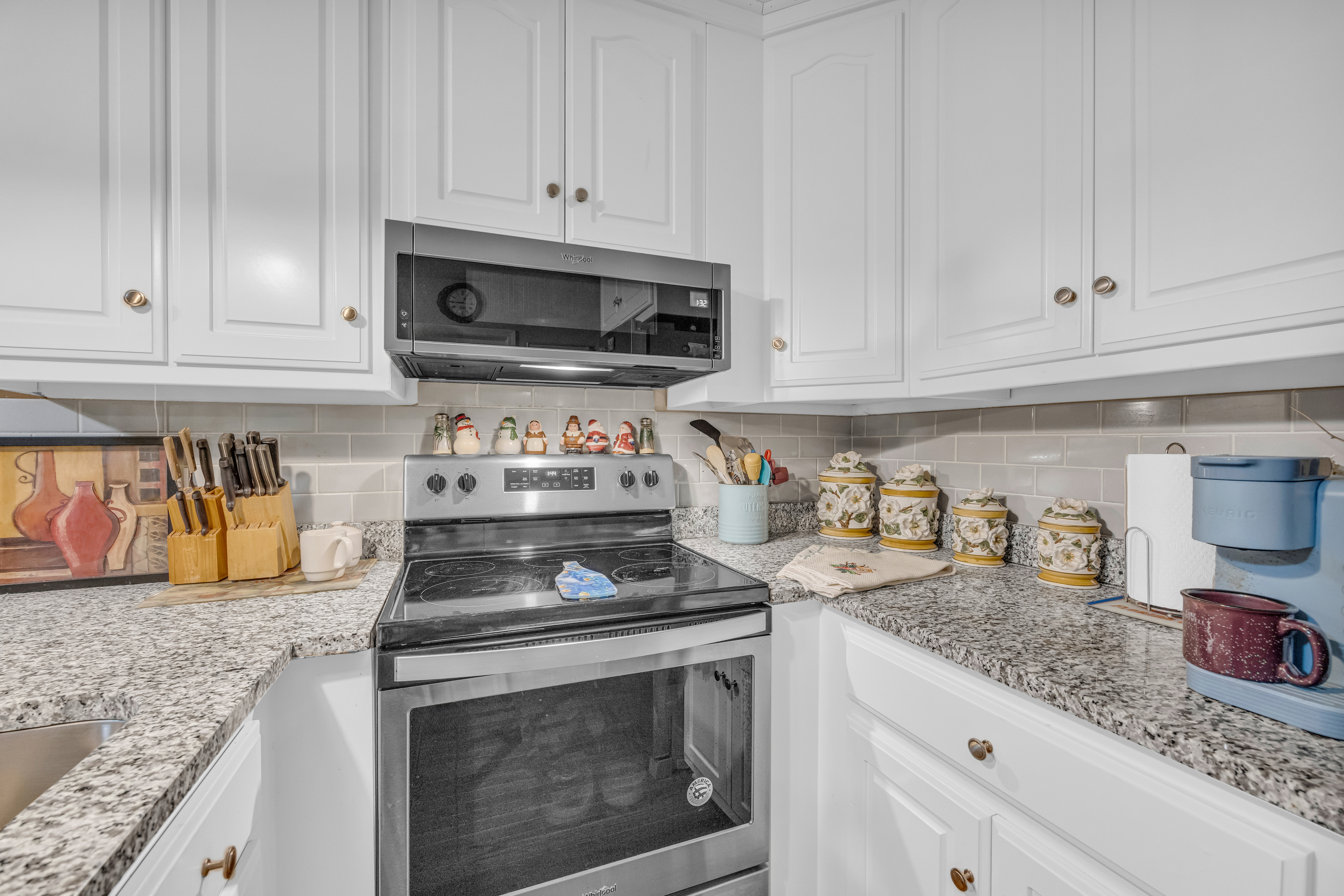 Hartwell, Georgia, 30643, United States, 2 Bedrooms Bedrooms, ,1 BathroomBathrooms,Residential,For Sale,1908192