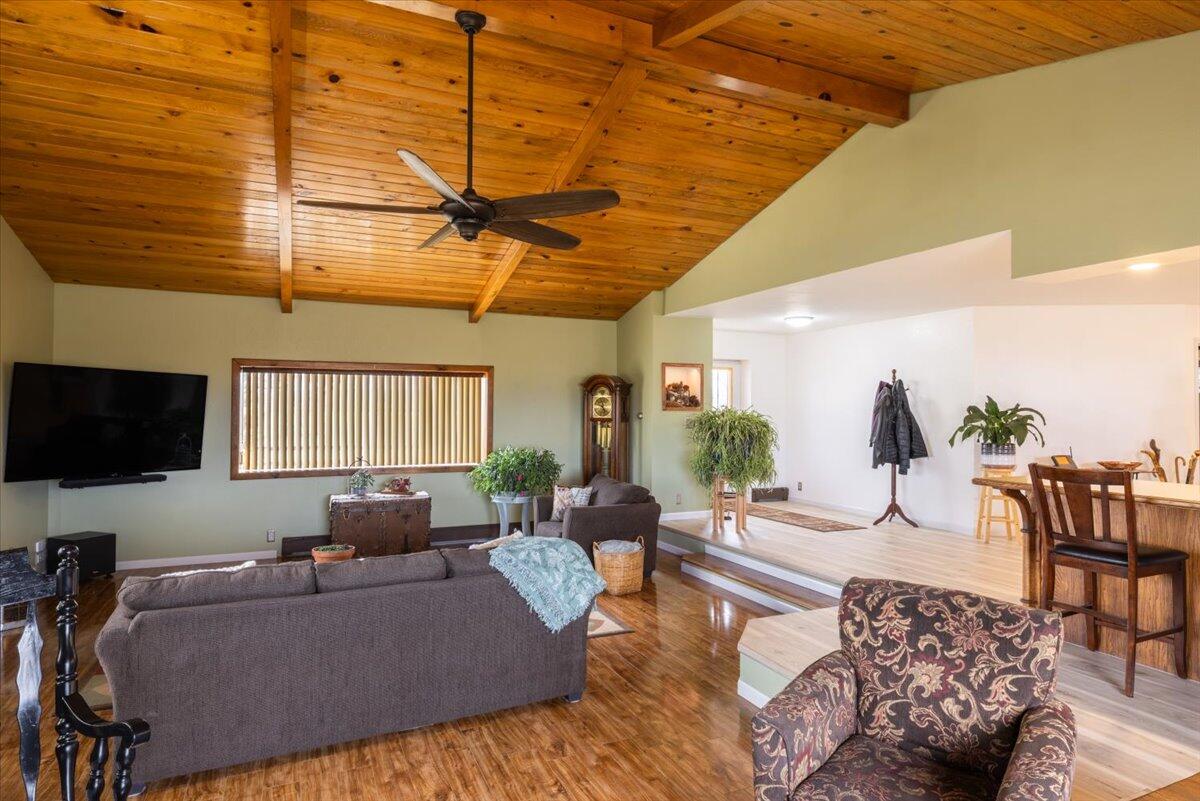 Montrose, Colorado, United States, 3 Bedrooms Bedrooms, ,3 BathroomsBathrooms,Residential,For Sale,1792870