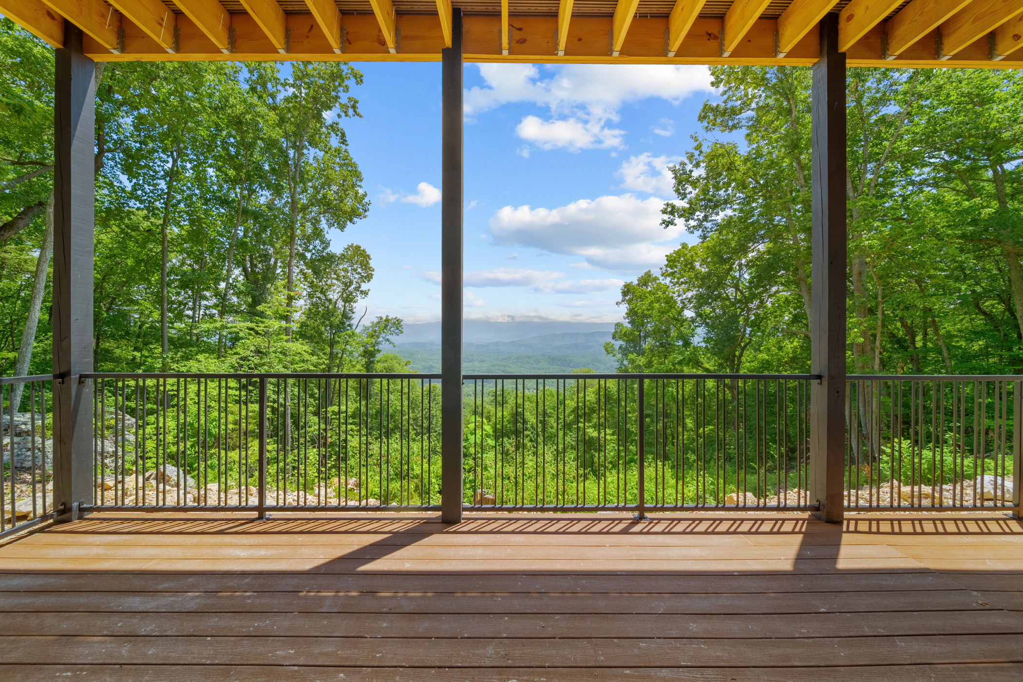Sevierville, Tennessee, 37862, United States, 5 Bedrooms Bedrooms, ,6 BathroomsBathrooms,Residential,For Sale,1914652
