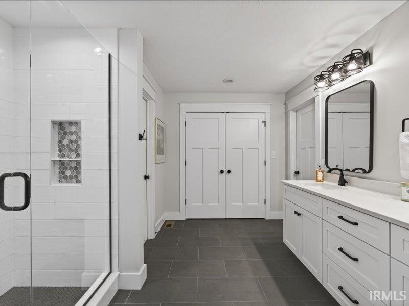 Bloomington, Indiana, 47404, United States, 4 Bedrooms Bedrooms, ,3 BathroomsBathrooms,Residential,For Sale,2049125