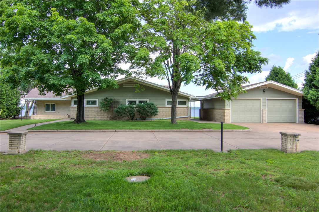 Chippewa Falls, Wisconsin, 54729, United States, 3 Bedrooms Bedrooms, ,3 BathroomsBathrooms,Residential,For Sale,1977760