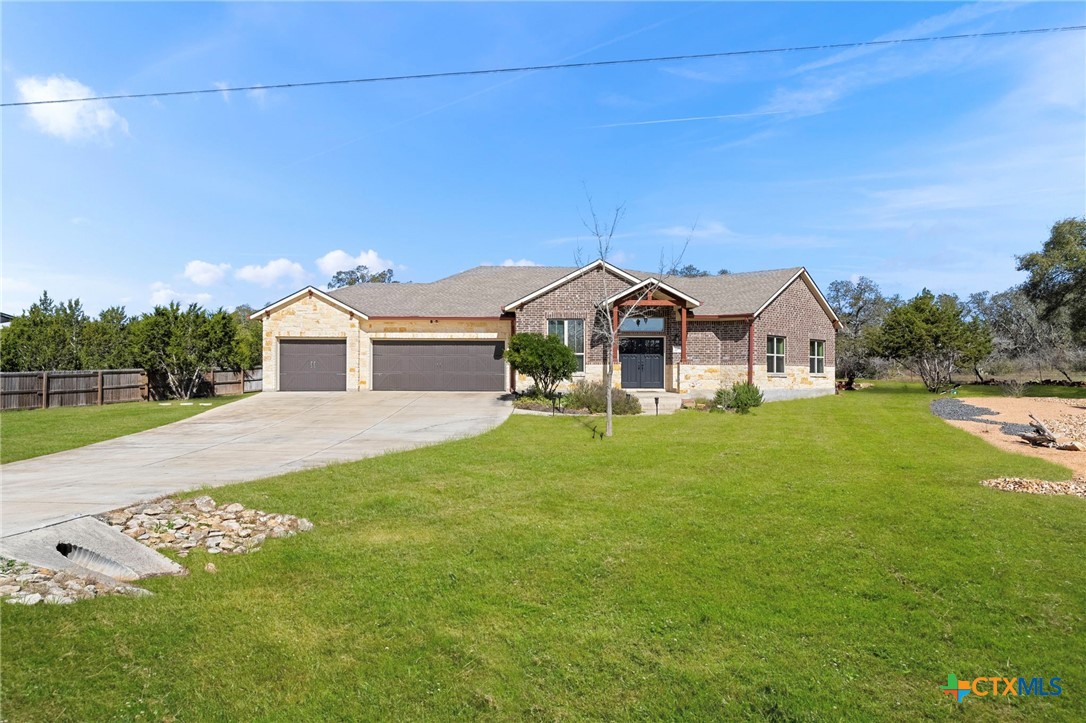 Fischer, Texas, 78623, United States, 4 Bedrooms Bedrooms, ,2 BathroomsBathrooms,Residential,For Sale,1947400