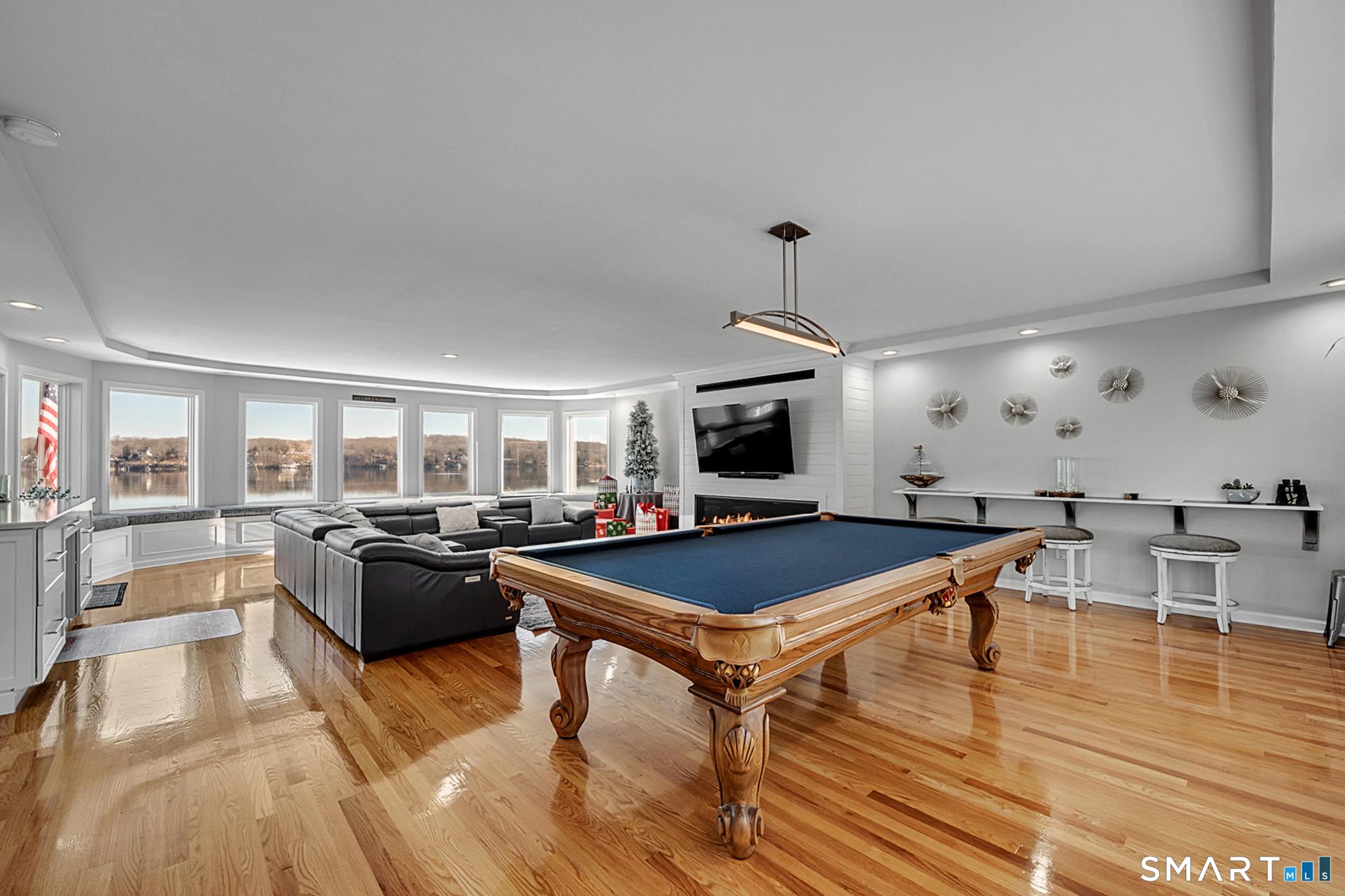 East Lyme, Connecticut, 06357, United States, 3 Bedrooms Bedrooms, ,3 BathroomsBathrooms,Residential,For Sale,2010787