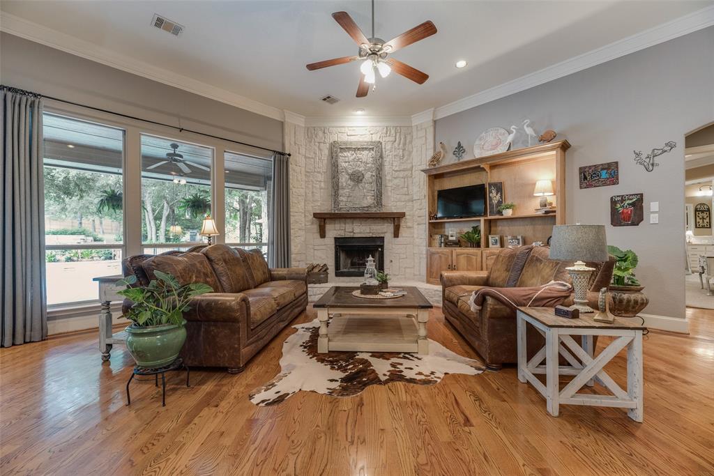 Azle, Texas, 76020, United States, 6 Bedrooms Bedrooms, ,4 BathroomsBathrooms,Residential,For Sale,2048000