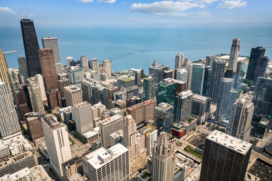 Chicago, Illinois, 60611, United States, 3 Bedrooms Bedrooms, ,4 BathroomsBathrooms,Residential,For Sale,2001994