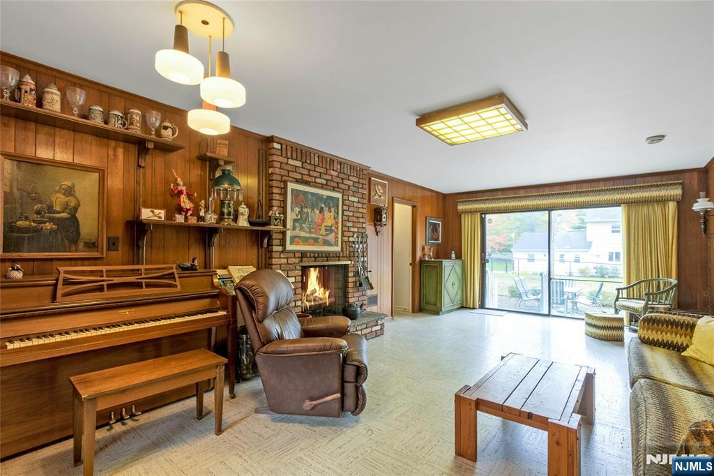 River Vale, New Jersey, 07675, United States, 4 Bedrooms Bedrooms, ,3 BathroomsBathrooms,Residential,For Sale,1987522