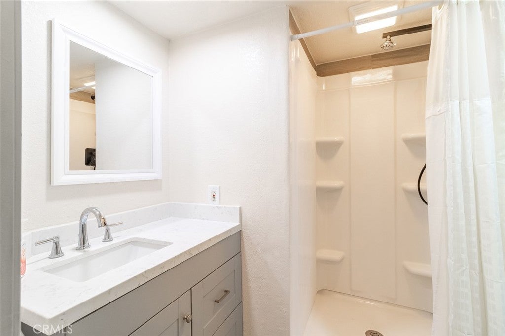 Redlands, California, 92374, United States, 4 Bedrooms Bedrooms, ,2 BathroomsBathrooms,Residential,For Sale,1978273