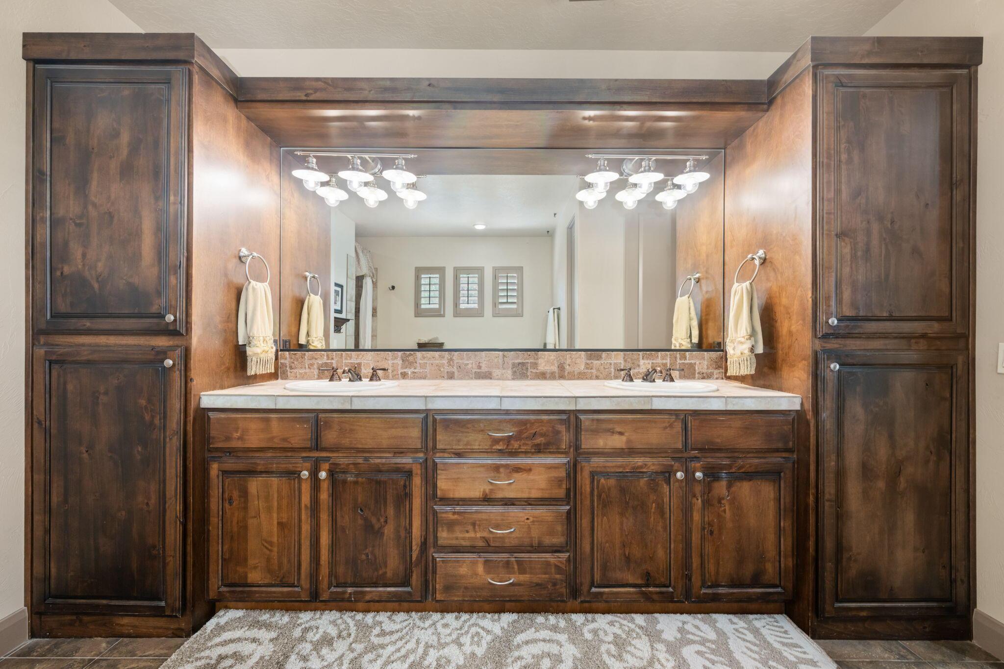 St George, Utah, 84790, United States, 4 Bedrooms Bedrooms, ,3 BathroomsBathrooms,Residential,For Sale,1931400