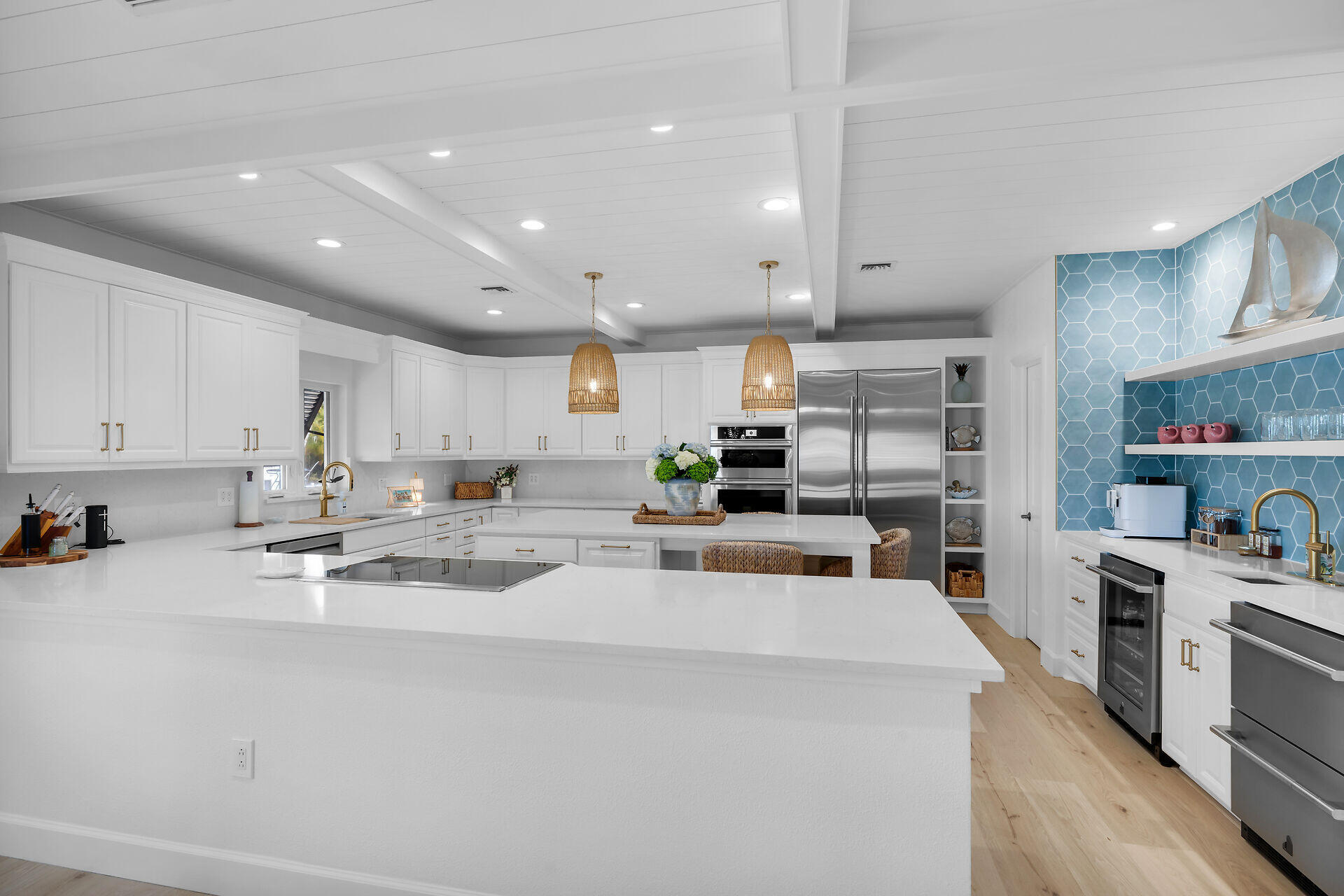ISLAMORADA, Florida, 33070, United States, 4 Bedrooms Bedrooms, ,3 BathroomsBathrooms,Residential,For Sale,1691285