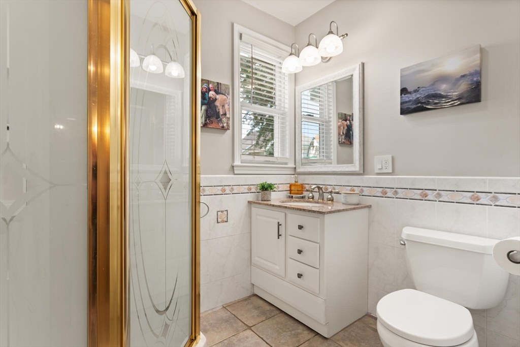Medford, Massachusetts, 02155, United States, 4 Bedrooms Bedrooms, ,3 BathroomsBathrooms,Residential,For Sale,1900018