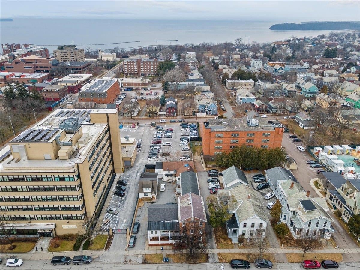 Burlington, Vermont, 05401, United States, 15 Bedrooms Bedrooms, ,3 BathroomsBathrooms,Residential,For Sale,1898966