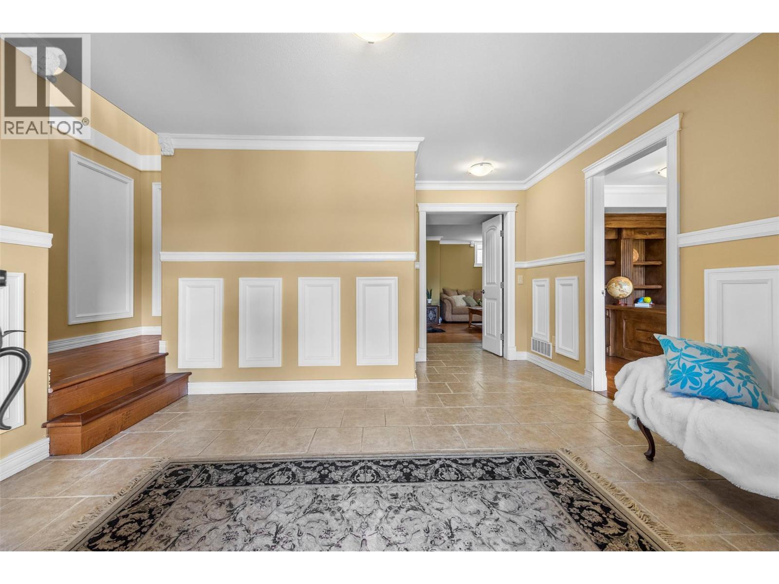 WEST KELOWNA, British Columbia, V1Y 6G1, CA, 5 Bedrooms Bedrooms, ,3 BathroomsBathrooms,Residential,For Sale,1892730