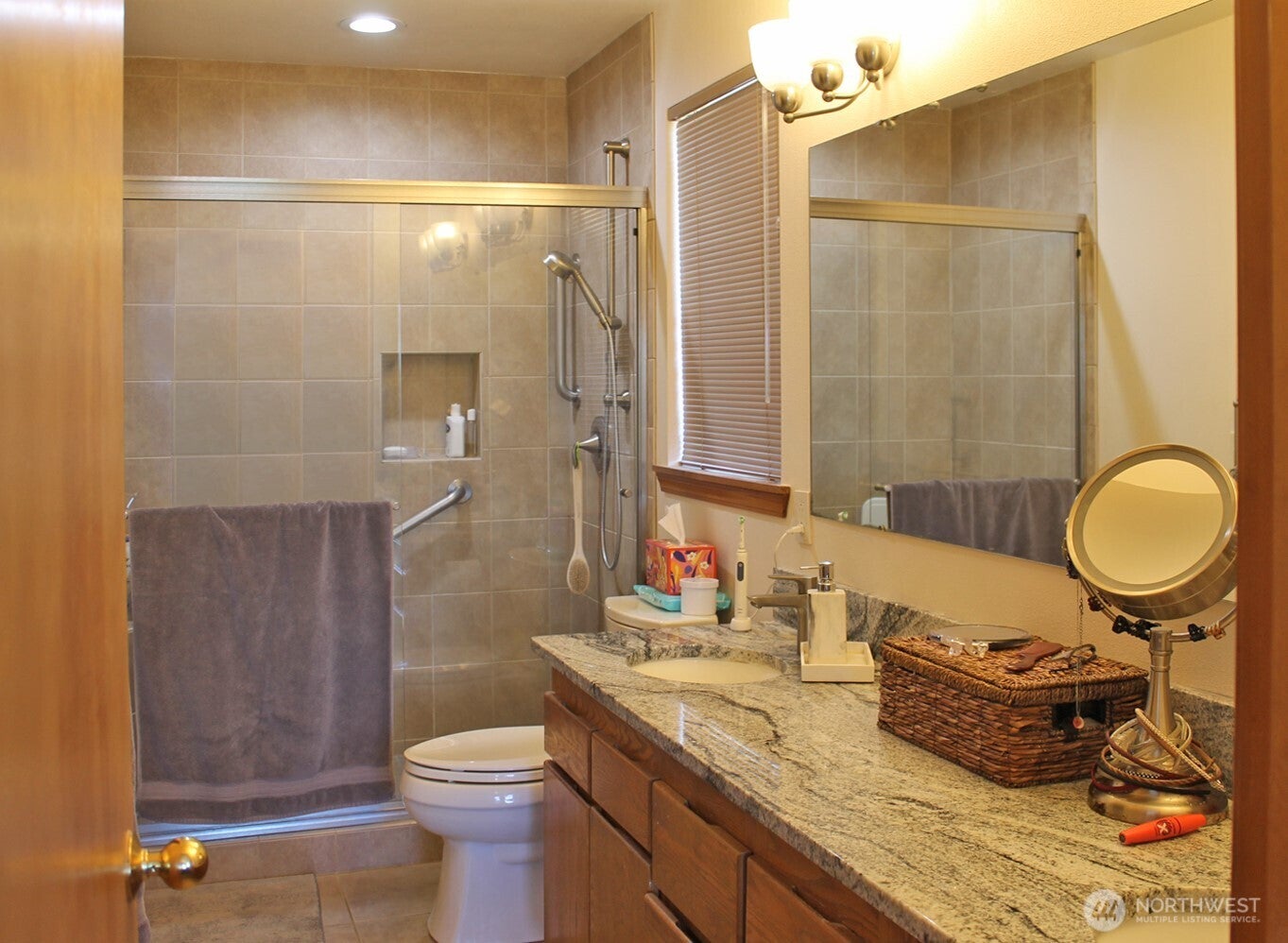 Port Orchard, Washington, 98366, United States, 3 Bedrooms Bedrooms, ,3 BathroomsBathrooms,Residential,For Sale,1907712