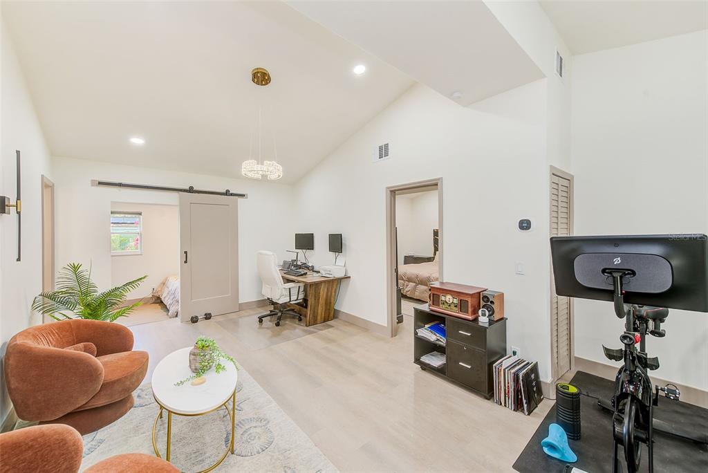 Largo, Florida, 33771, United States, 3 Bedrooms Bedrooms, ,2 BathroomsBathrooms,Residential,For Sale,1991349