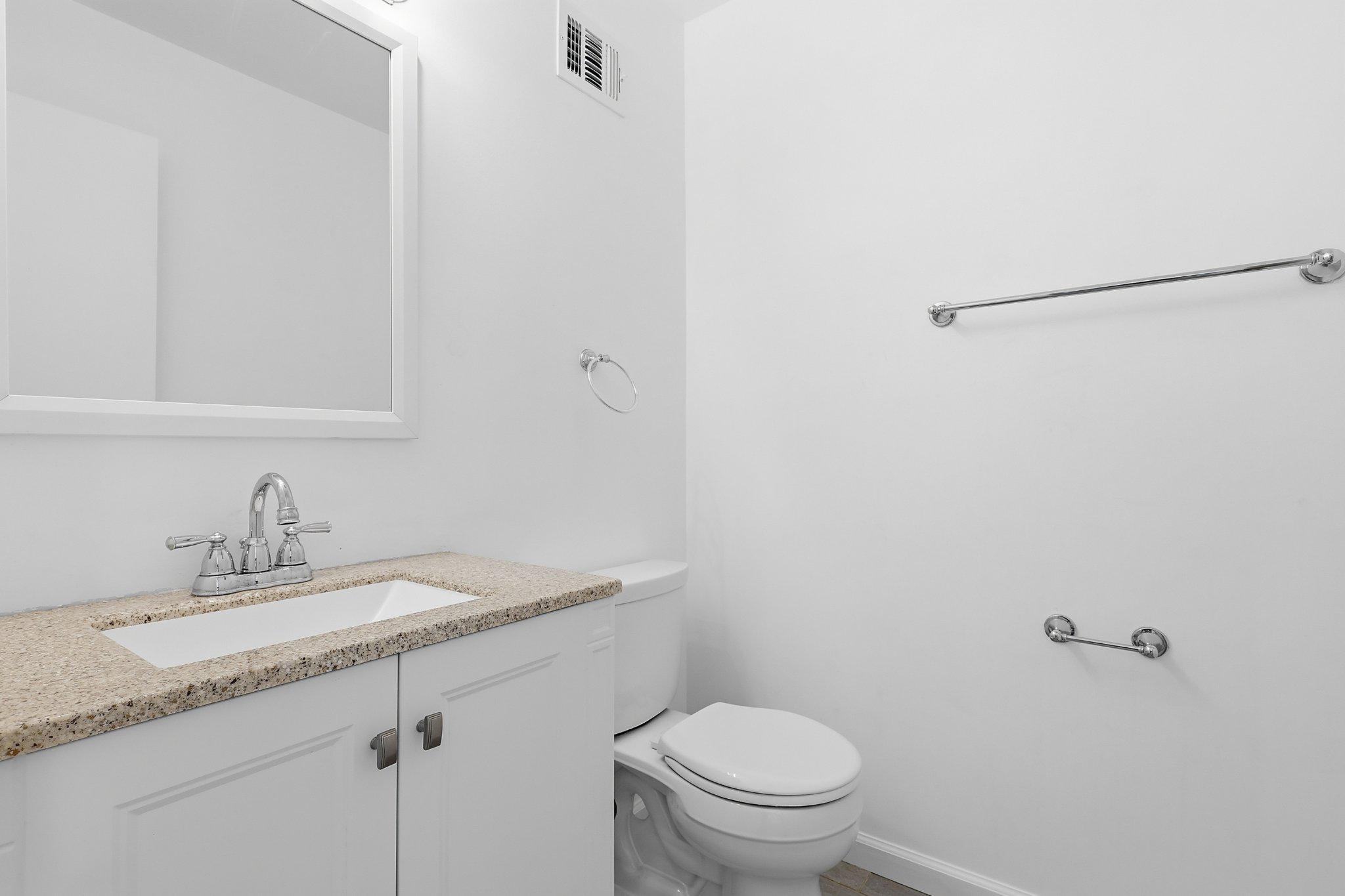  5872 Kara Place, Burke, VA, 22015 - 物件實景