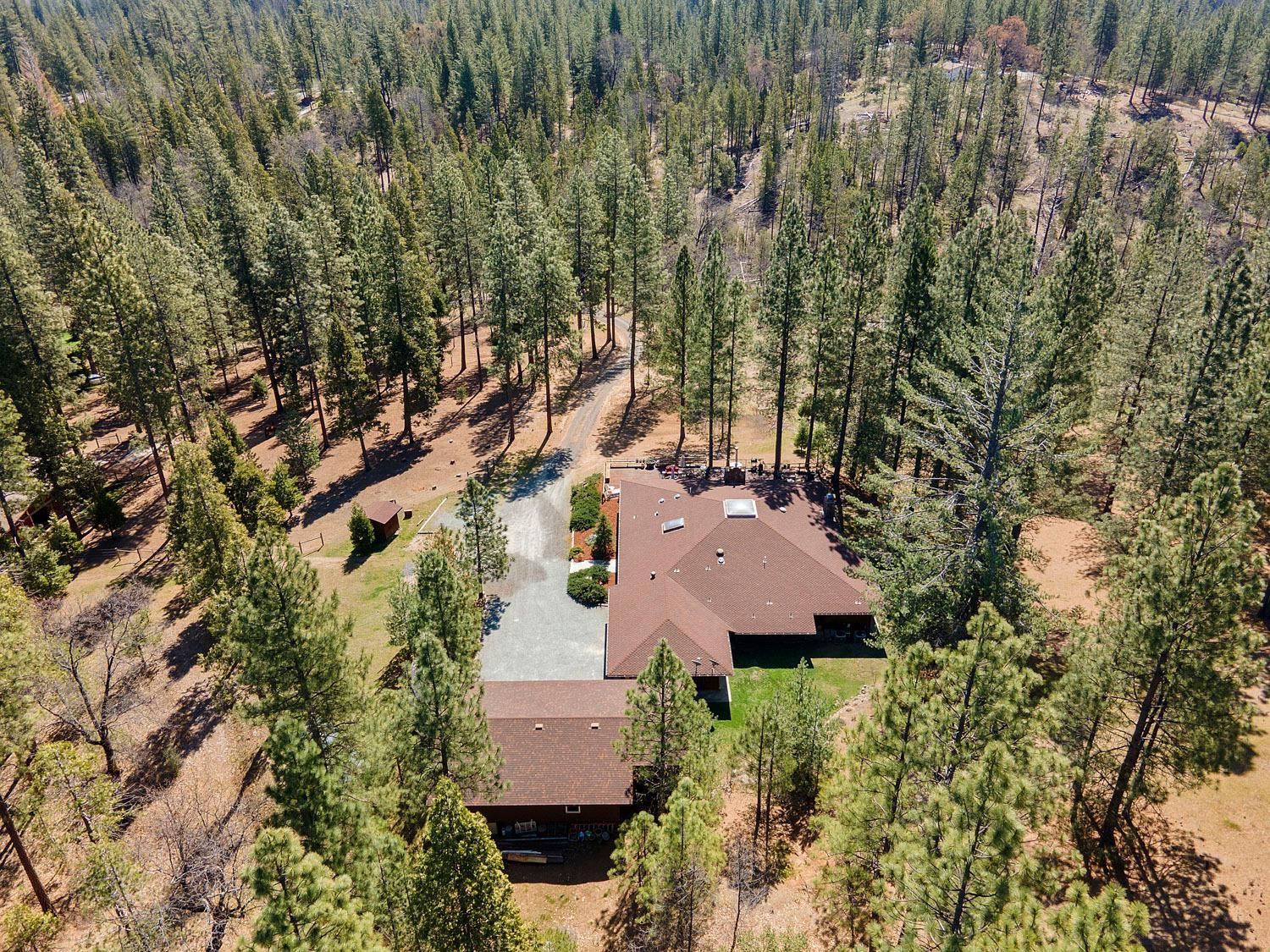 Coulterville, California, 95311, United States, 3 Bedrooms Bedrooms, ,5 BathroomsBathrooms,Residential,For Sale,1792557