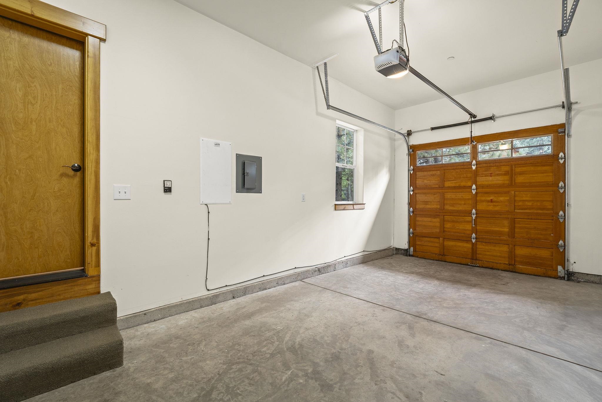 Tahoe Vista, California, 96148, United States, 3 Bedrooms Bedrooms, ,2 BathroomsBathrooms,Residential,For Sale,2003341