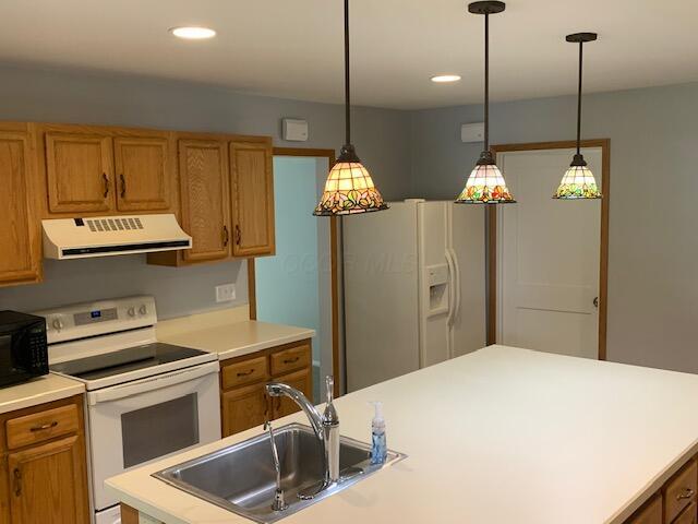 Granville, Ohio, 43023, United States, 3 Bedrooms Bedrooms, ,2 BathroomsBathrooms,Residential,For Sale,1901349