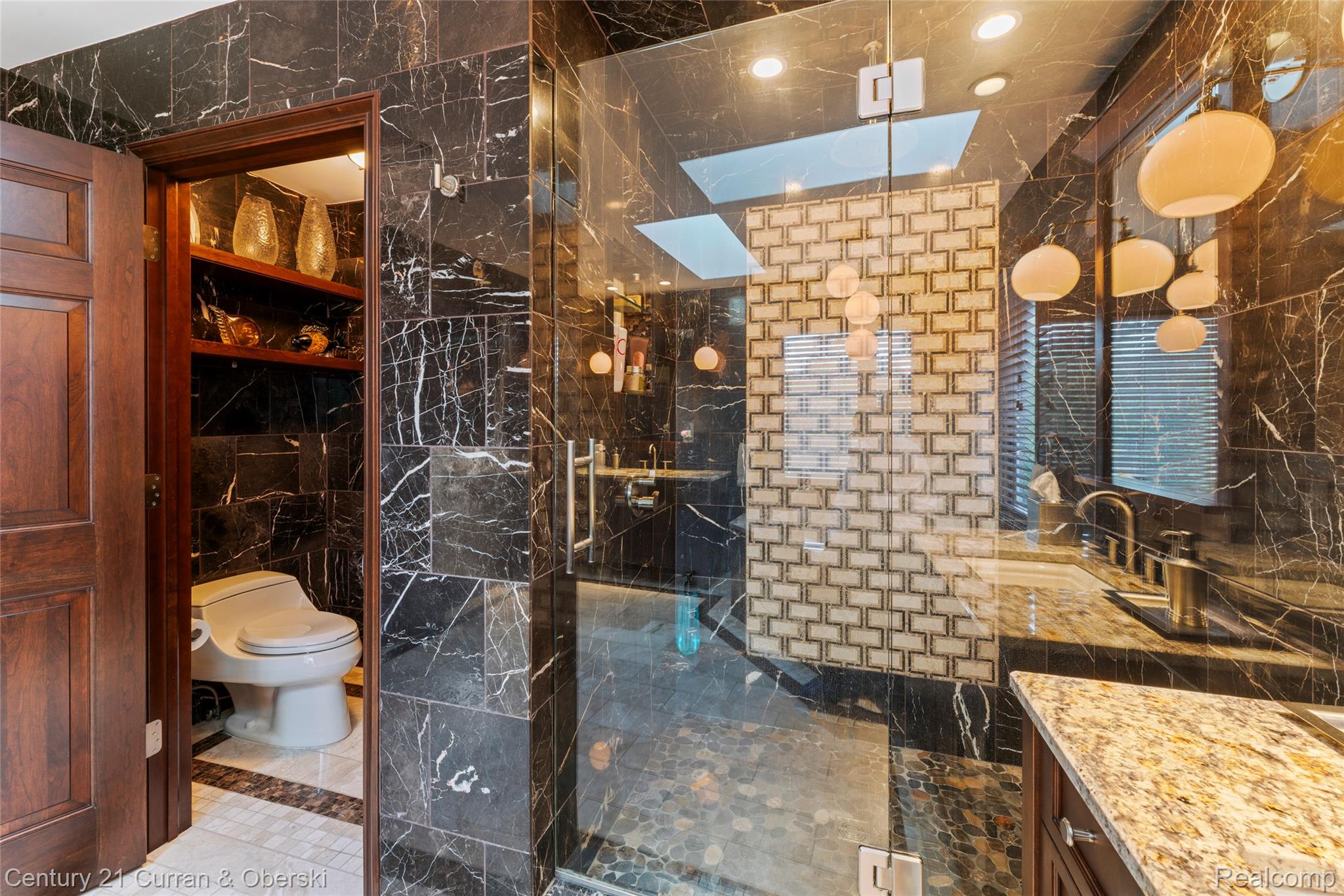 Commerce Charter Township, Michigan, 48382, United States, 4 Bedrooms Bedrooms, ,5 BathroomsBathrooms,Residential,For Sale,1974674