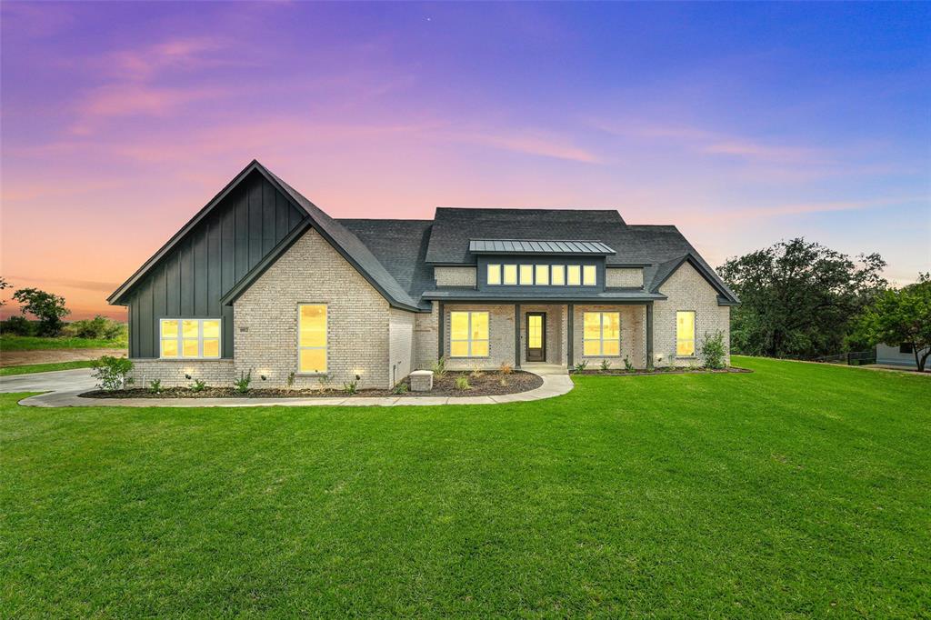 Weatherford, Texas, 76088, United States, 4 Bedrooms Bedrooms, ,3 BathroomsBathrooms,Residential,For Sale,1939670