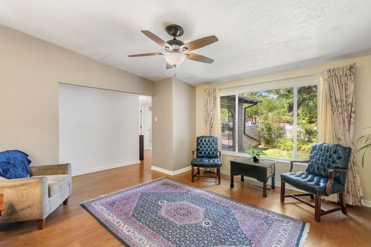 White Rock, New Mexico, 87547, United States, 4 Bedrooms Bedrooms, ,3 BathroomsBathrooms,Residential,For Sale,1906600