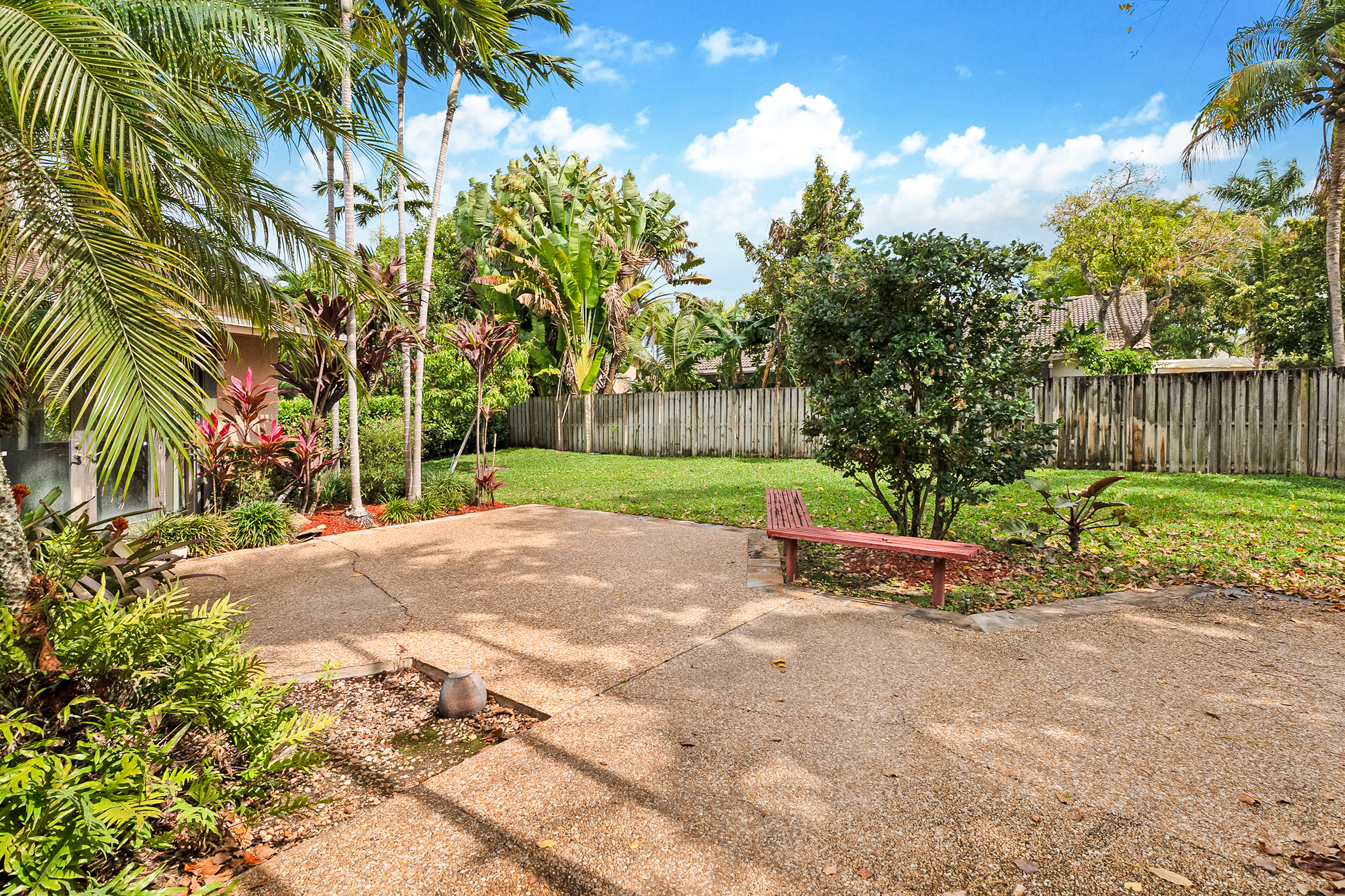  2011 NE 211th Ter, Miami, FL, 33179 - 物件實景