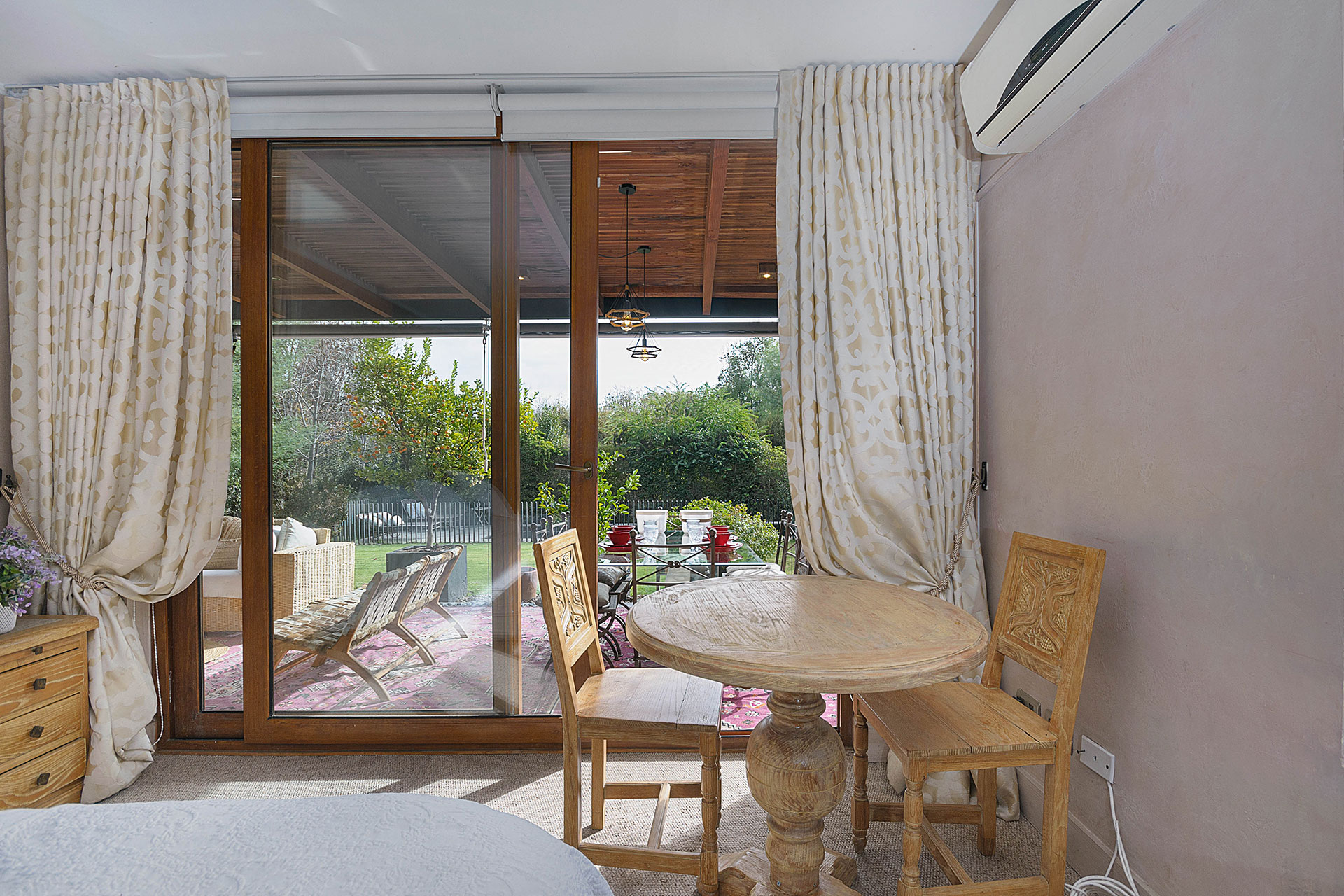  5-Bedroom Mediterranean-Style Home in Piedra Roja - 物件實景