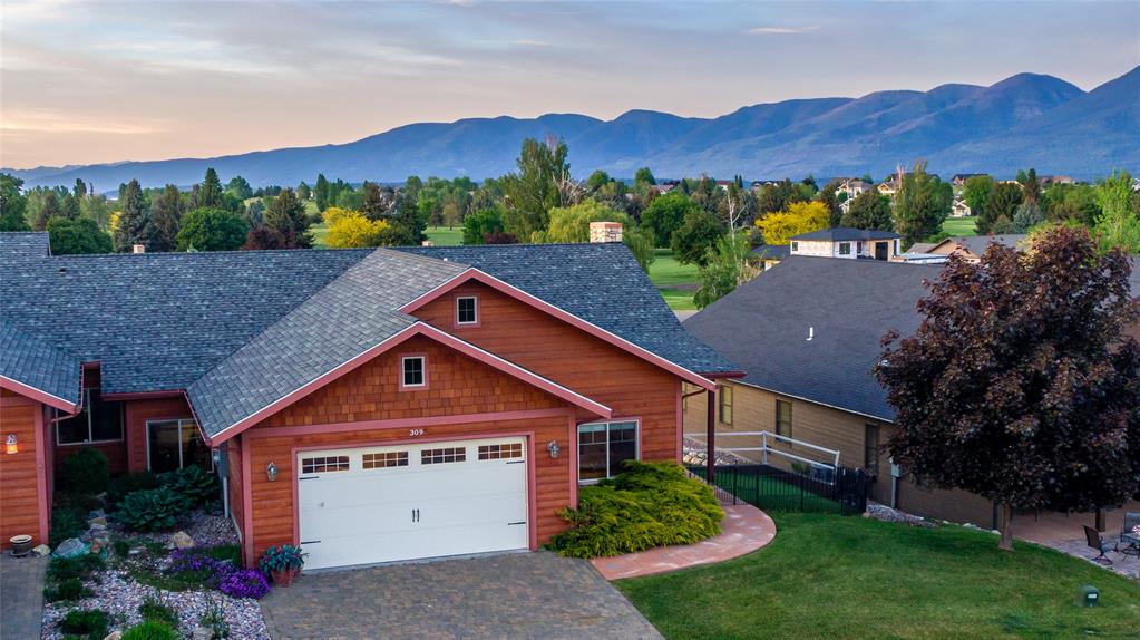 Polson, Montana, 59860, United States, 3 Bedrooms Bedrooms, ,2 BathroomsBathrooms,Residential,For Sale,1983270