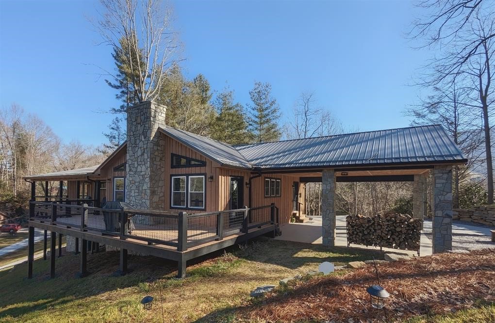 Pinewood Dr, Waynesville, NC 28786