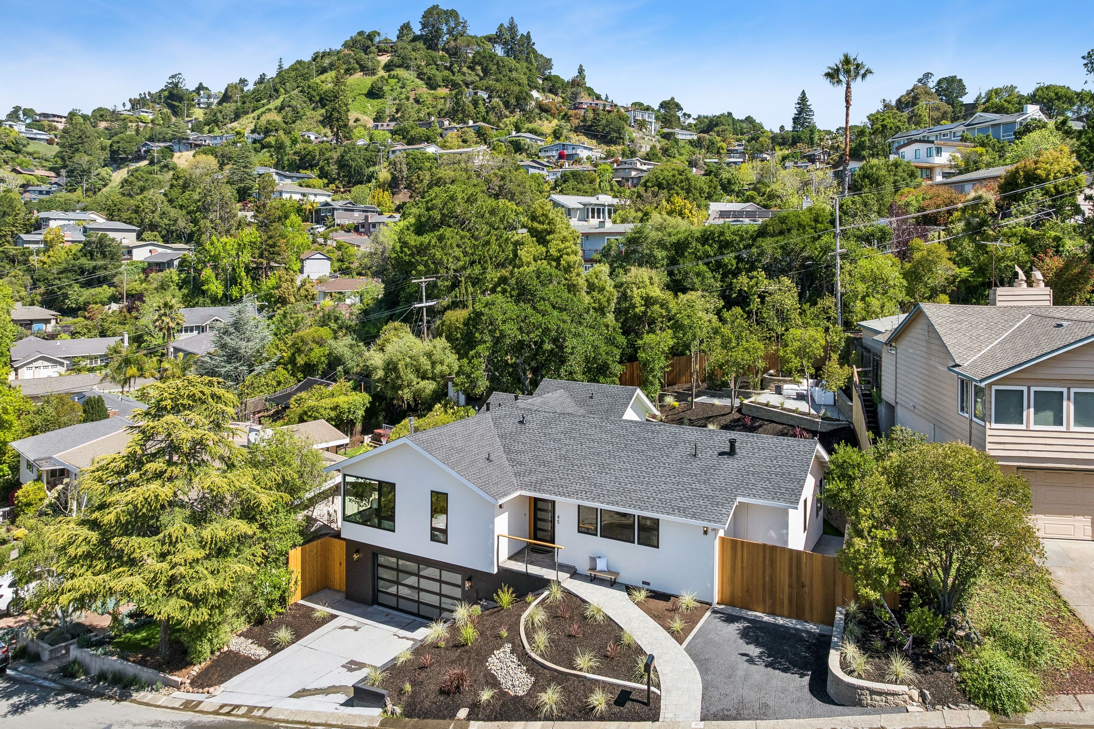  Spectacular Newly Developed Home - 物件實景