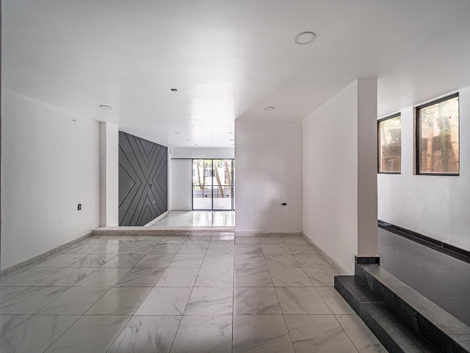 Atizapán de Zaragoza, Estado de méxico, 52938, Mexico, 6 Bedrooms Bedrooms, ,6 BathroomsBathrooms,Residential,For Sale,1916931