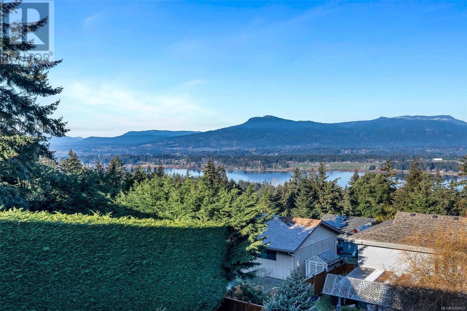 DUNCAN, British Columbia, V9L 5P3, CA, 4 Bedrooms Bedrooms, ,3 BathroomsBathrooms,Residential,For Sale,1908647