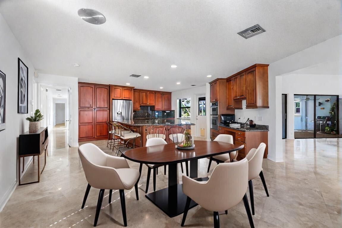 Atlantis, Florida, 33462, United States, 3 Bedrooms Bedrooms, ,3 BathroomsBathrooms,Residential,For Sale,1980286