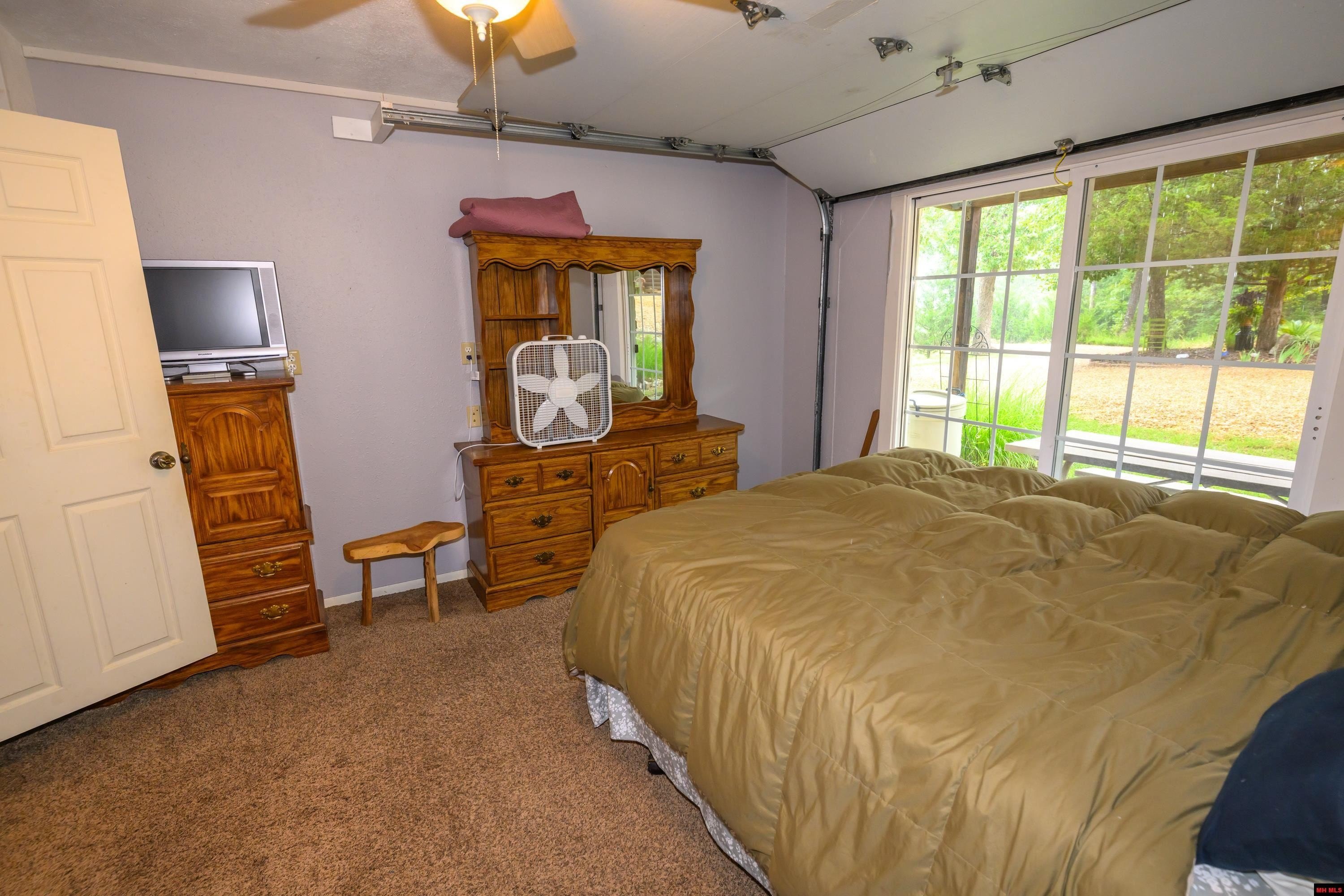 Mountain Home, Arkansas, 72653, United States, 3 Bedrooms Bedrooms, ,3 BathroomsBathrooms,Residential,For Sale,1895222
