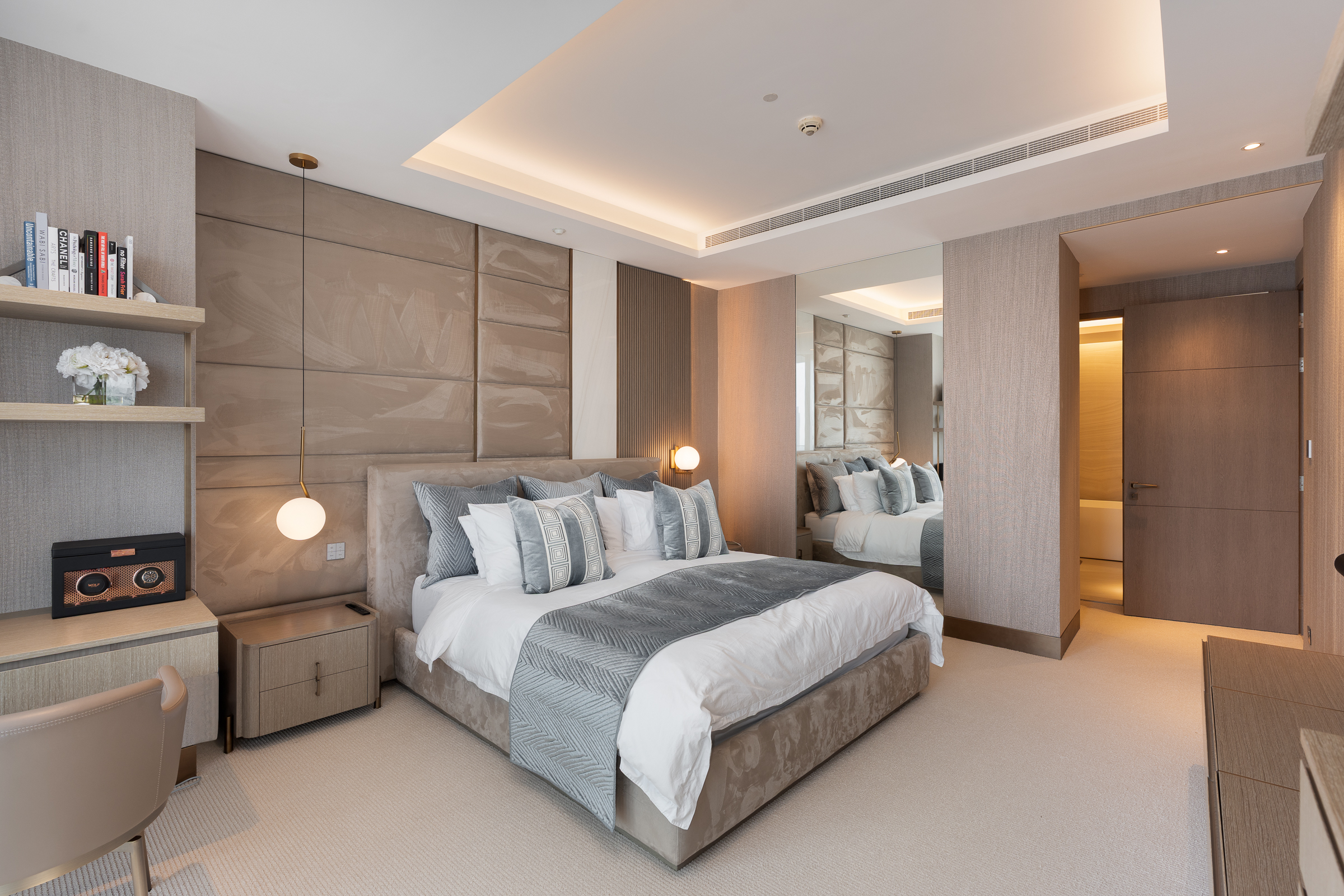  Elegant Sky View Residence in Heart of Downtown - 物件實景