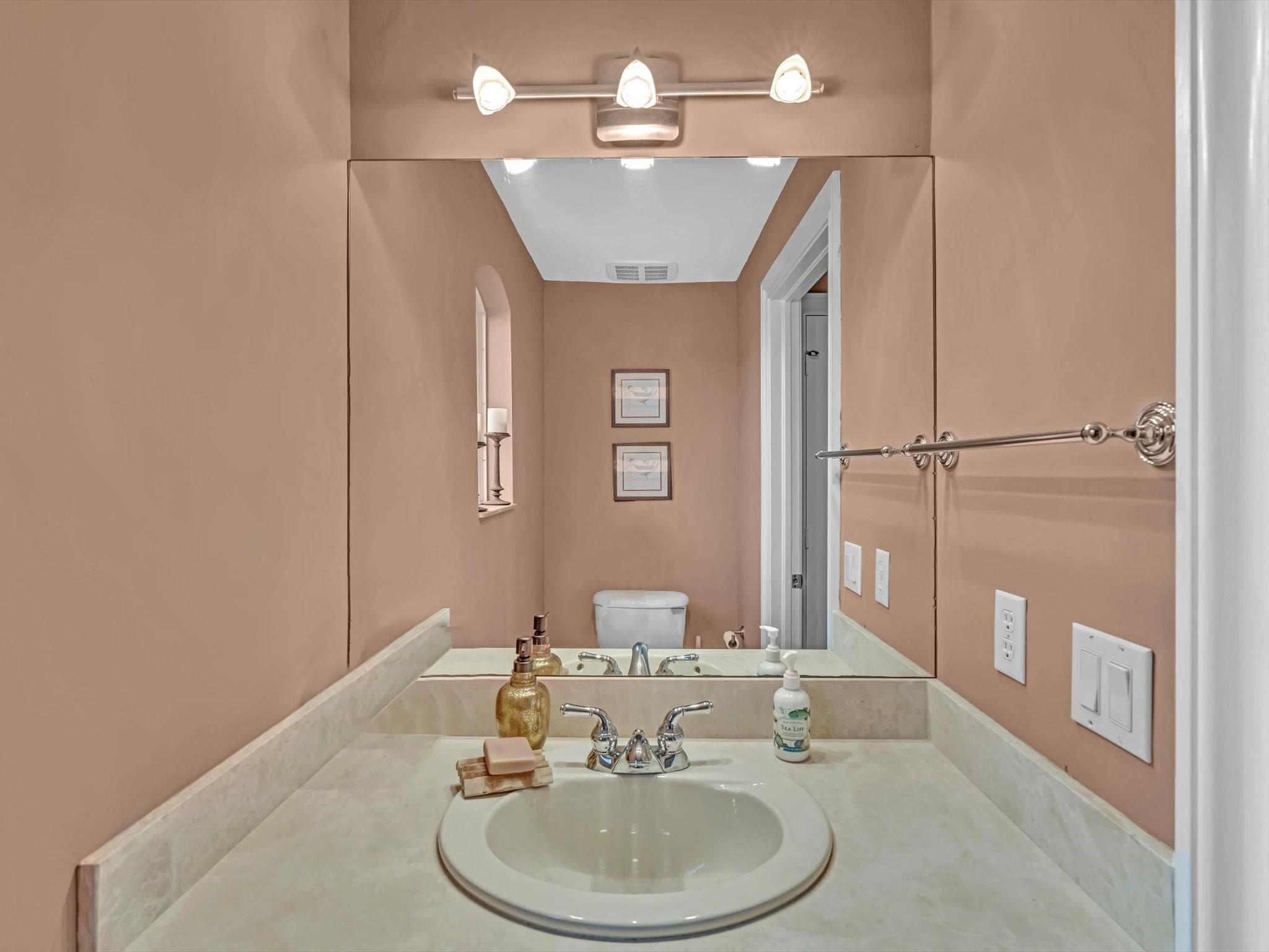 Fort Lauderdale, Florida, 33301, United States, 3 Bedrooms Bedrooms, ,5 BathroomsBathrooms,Residential,For Sale,1979910