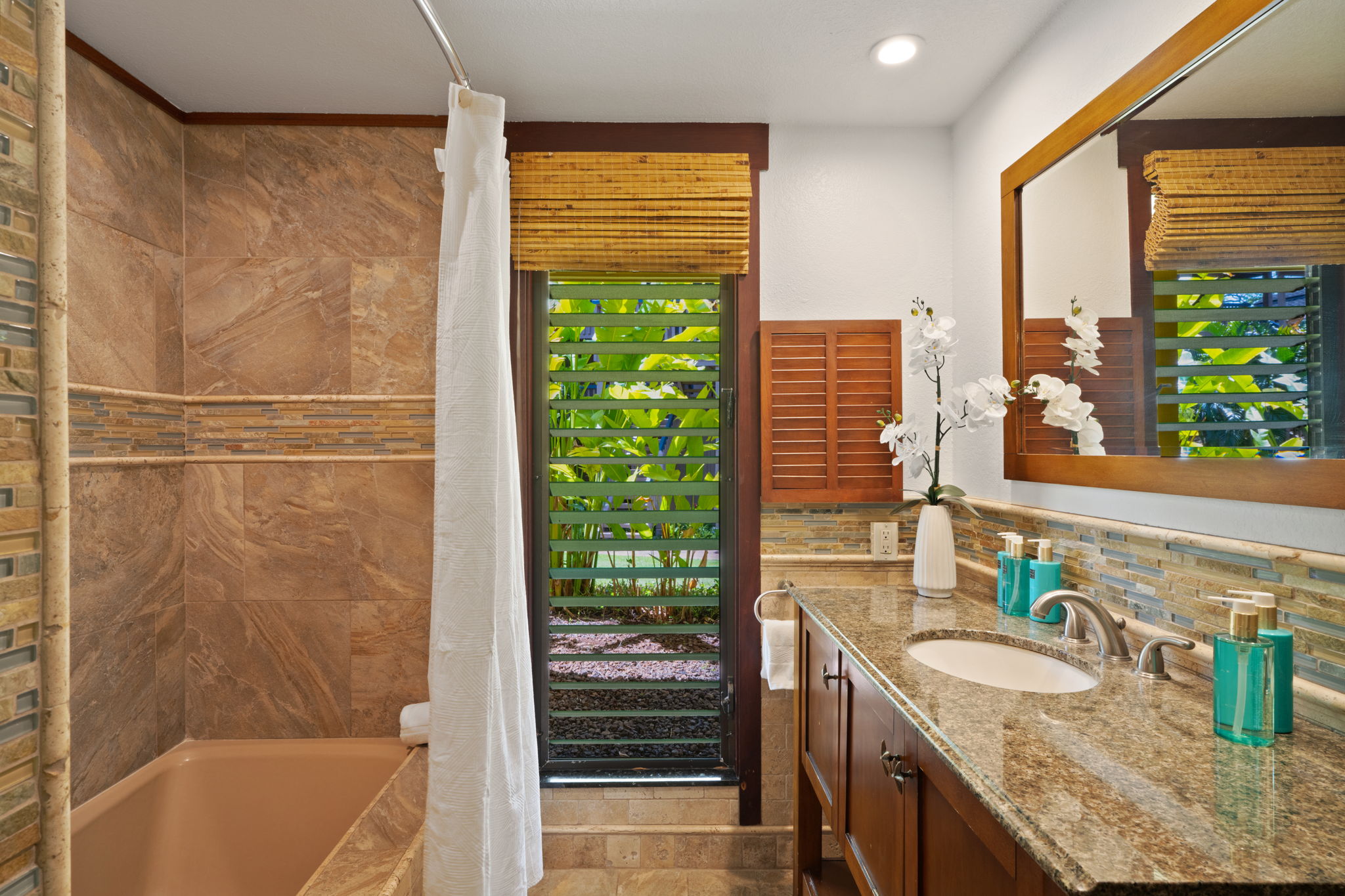 Koloa, Hawaii, 96756, United States, 2 Bedrooms Bedrooms, ,2 BathroomsBathrooms,Residential,For Sale,2003264