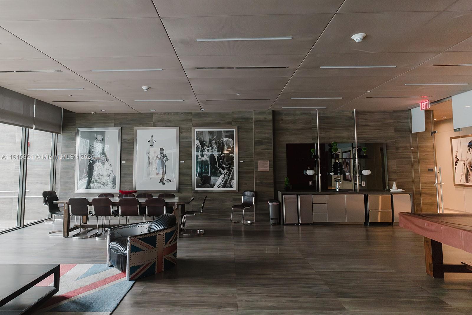 Miami, Florida, 33131, United States, 2 Bedrooms Bedrooms, ,2 BathroomsBathrooms,Residential,For Sale,1988977