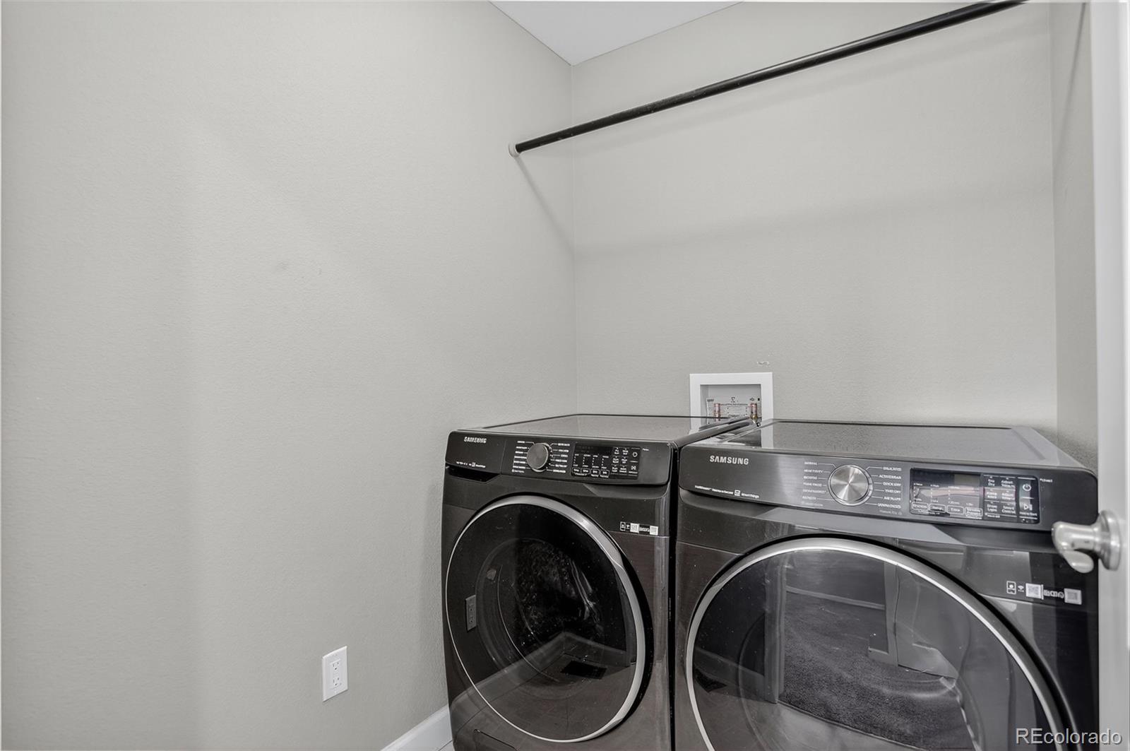 Aurora, Colorado, 80015, United States, 3 Bedrooms Bedrooms, ,2 BathroomsBathrooms,Residential,For Sale,1911387