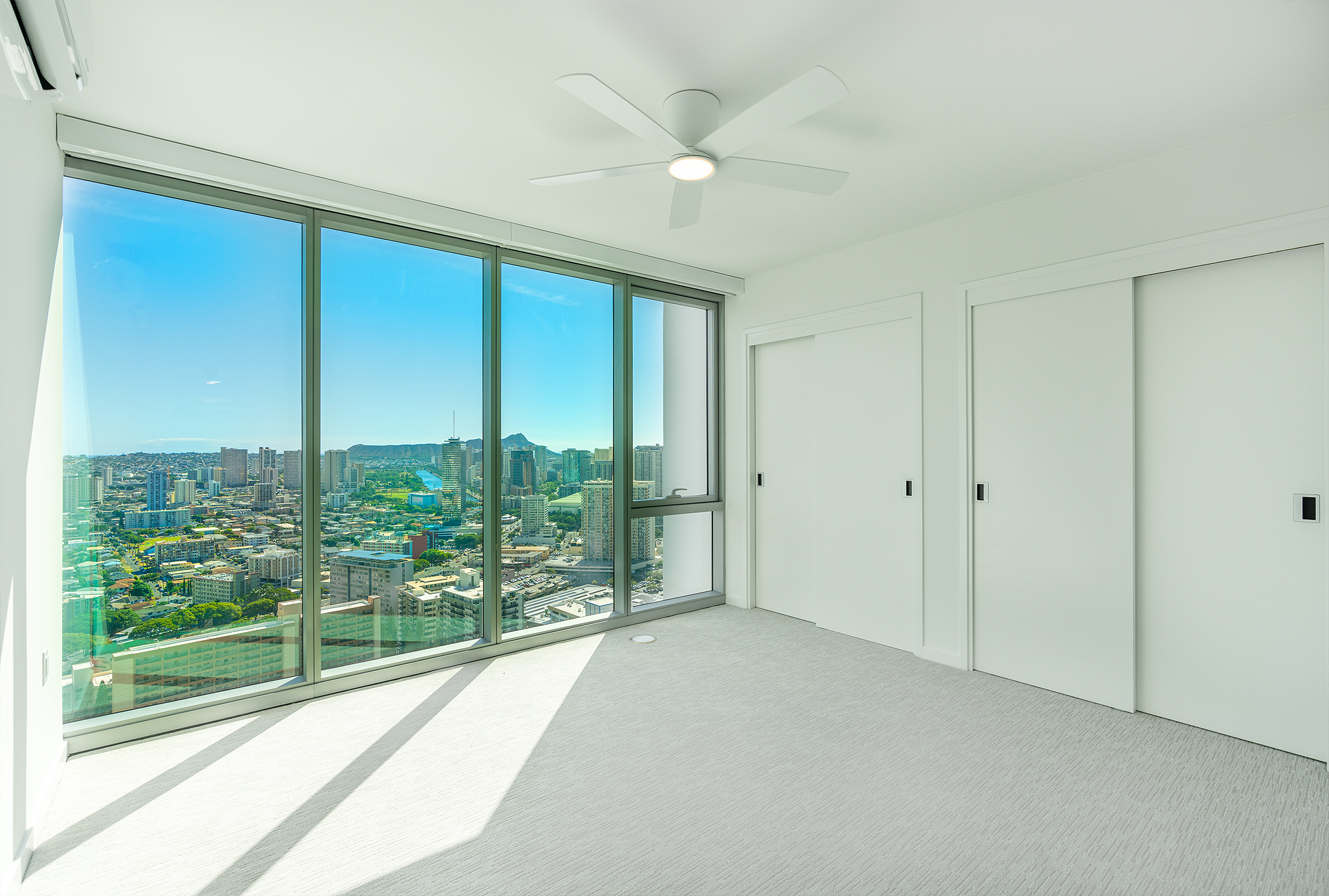 Honolulu, Hawaii, 96814, United States, 2 Bedrooms Bedrooms, ,2 BathroomsBathrooms,Residential,For Sale,2005492