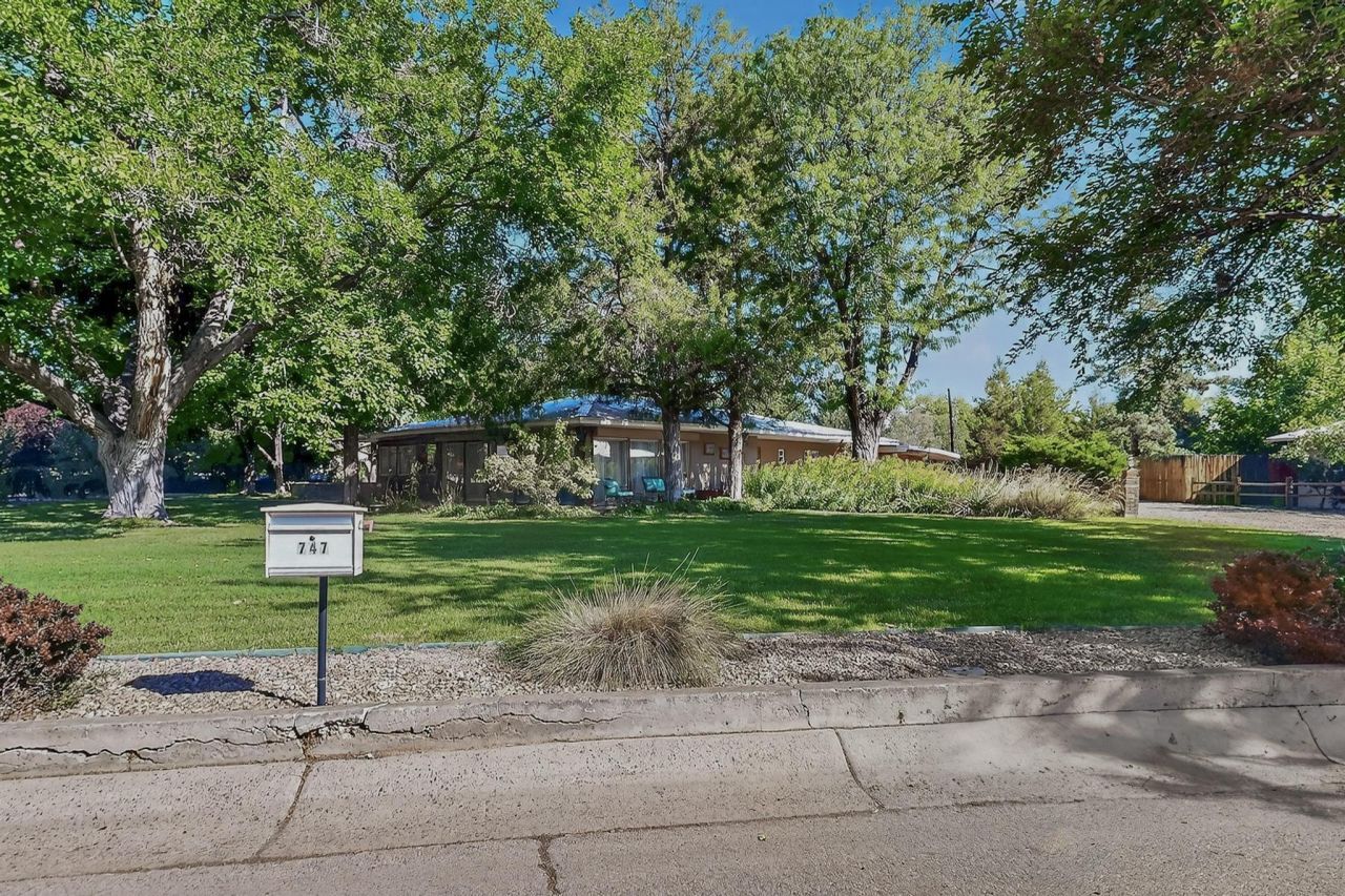 Albuquerque, New Mexico, 87107, United States, 4 Bedrooms Bedrooms, ,3 BathroomsBathrooms,Residential,For Sale,1917384