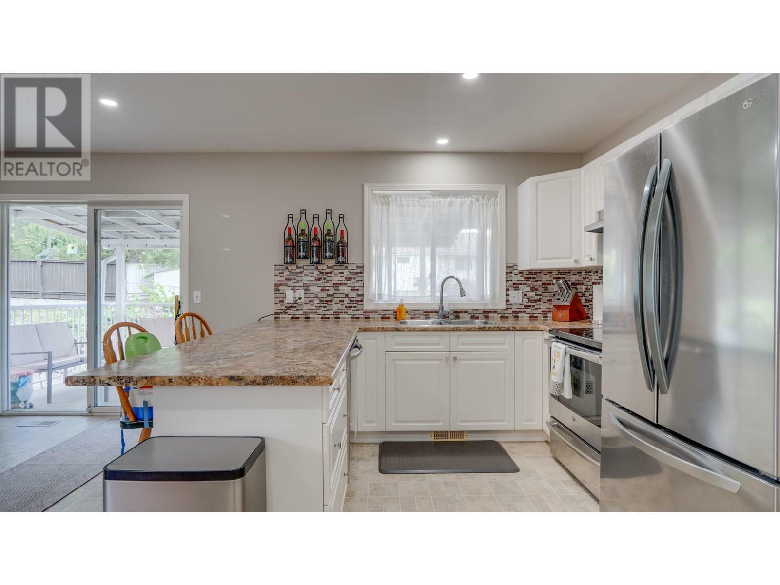VERNON, British Columbia, V1H 1A6, CA, 5 Bedrooms Bedrooms, ,3 BathroomsBathrooms,Residential,For Sale,1857658