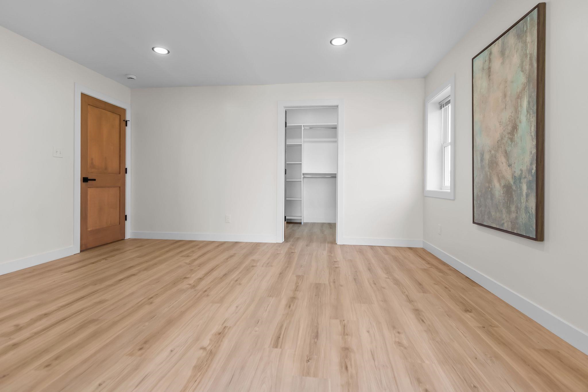 NEENAH, Wisconsin, 54956, United States, 3 Bedrooms Bedrooms, ,2 BathroomsBathrooms,Residential,For Sale,1912051