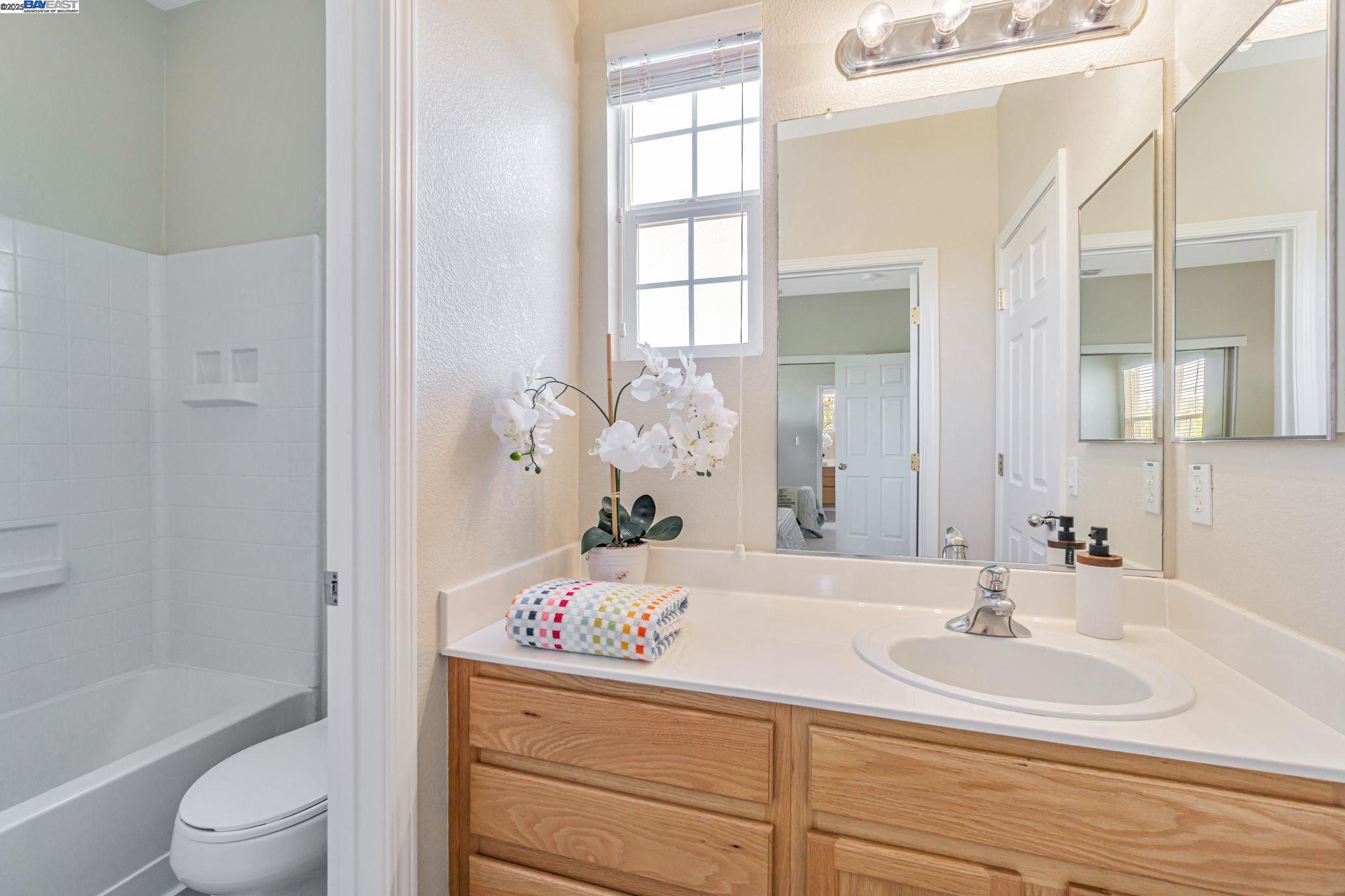 Brentwood, California, 94513, United States, 3 Bedrooms Bedrooms, ,2 BathroomsBathrooms,Residential,For Sale,1895425