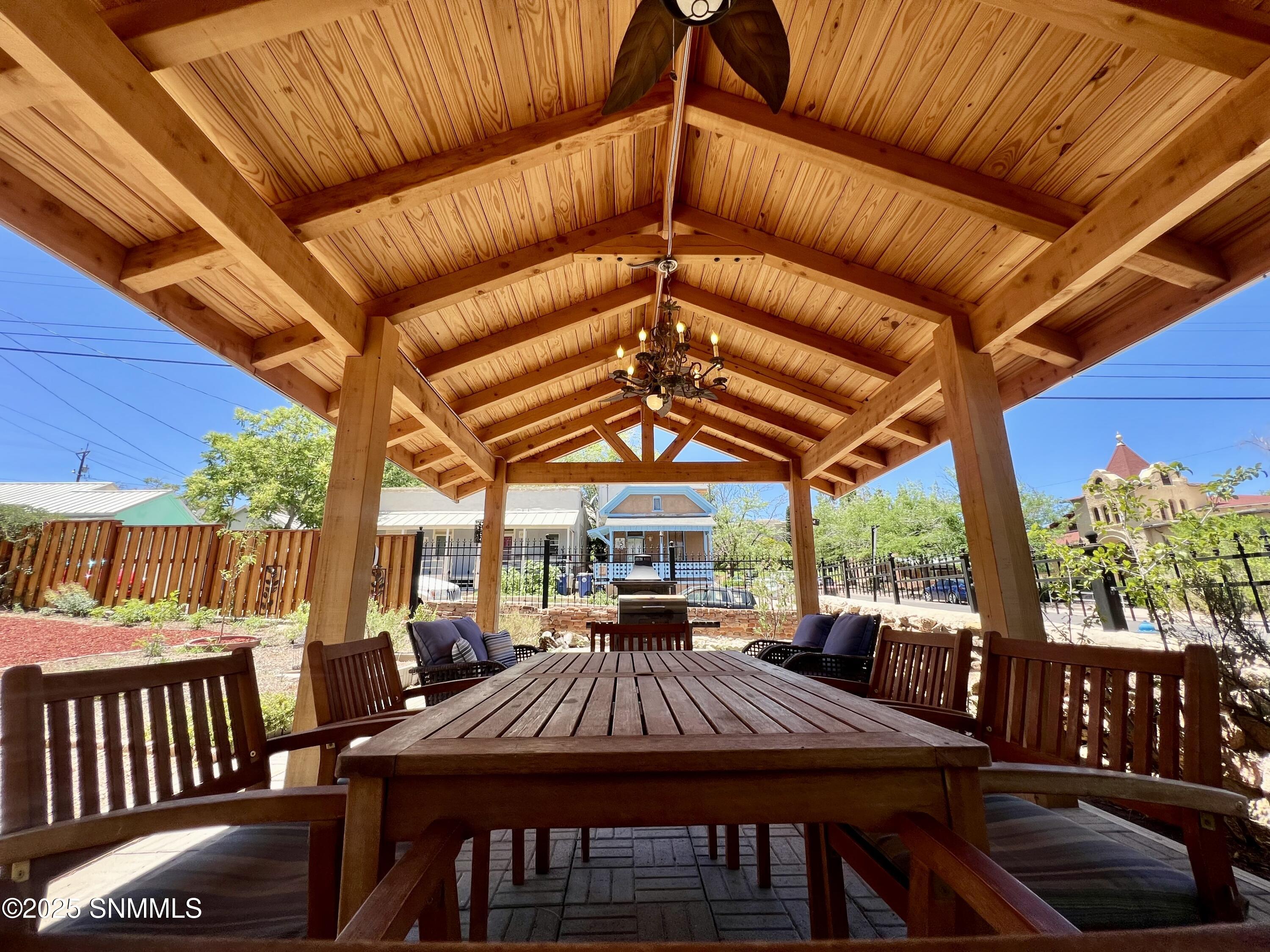 Silver City, New Mexico, 88061, United States, 5 Bedrooms Bedrooms, ,6 BathroomsBathrooms,Residential,For Sale,1849589