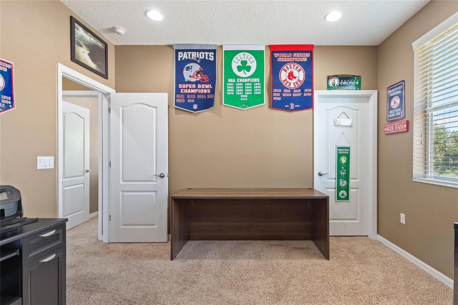 AUBURNDALE, Florida, 33823, United States, 5 Bedrooms Bedrooms, ,5 BathroomsBathrooms,Residential,For Sale,1986097